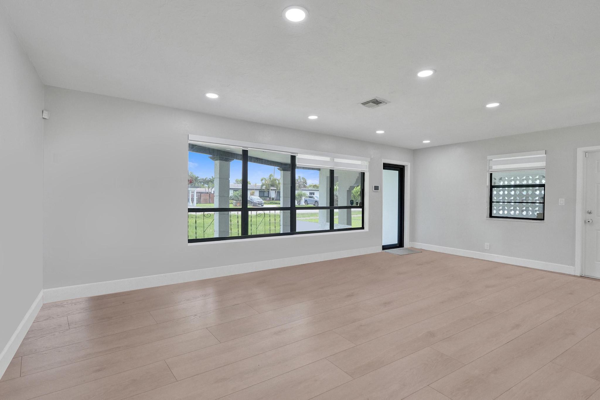 1054 Wyoming Avenue Property Photo 3