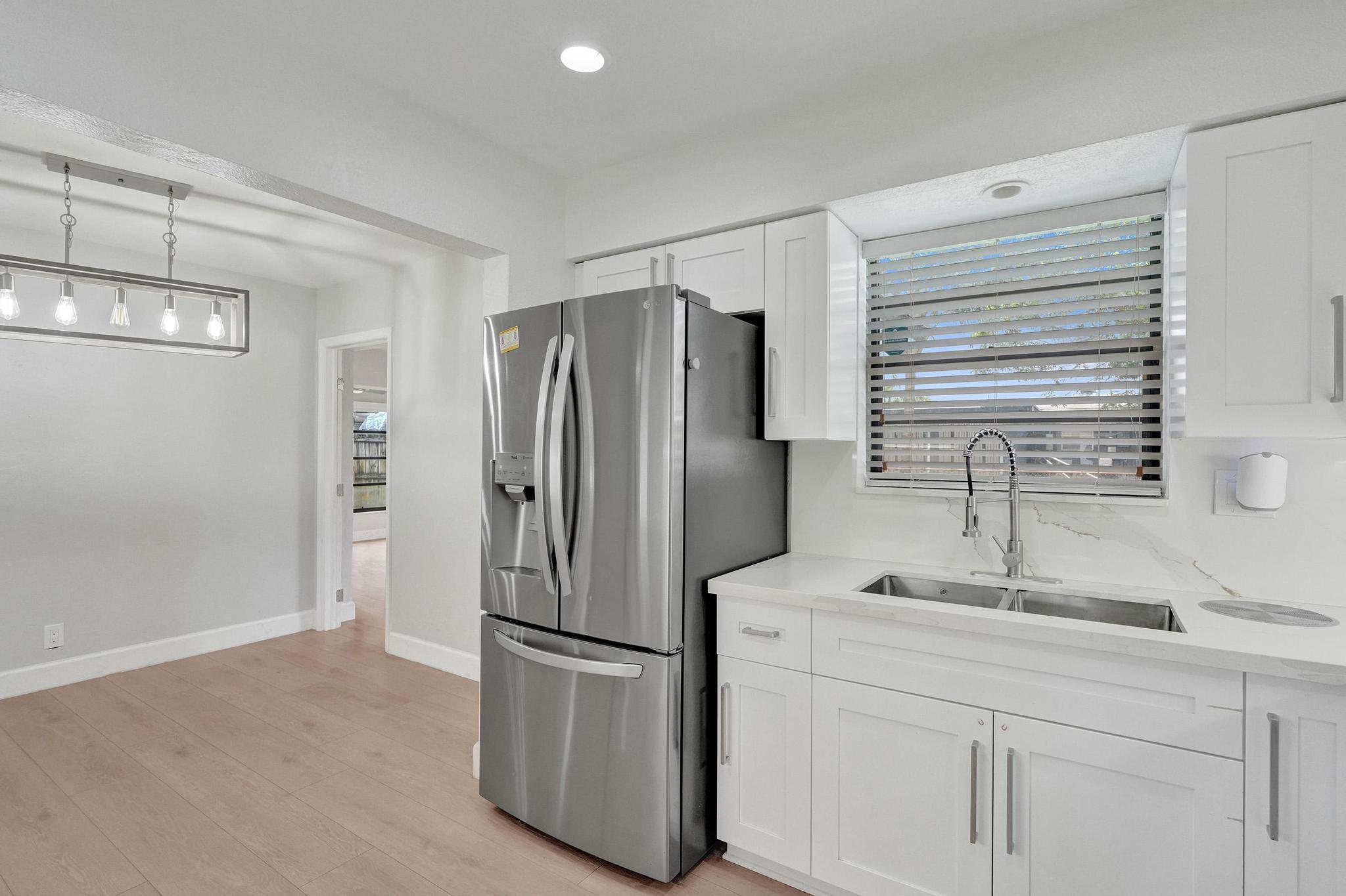 1054 Wyoming Avenue Property Photo 8
