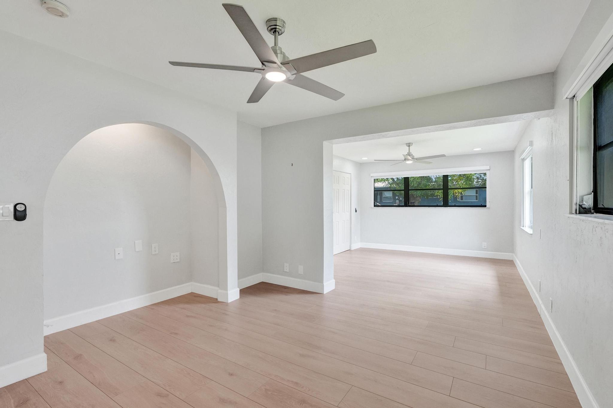 1054 Wyoming Avenue Property Photo 14