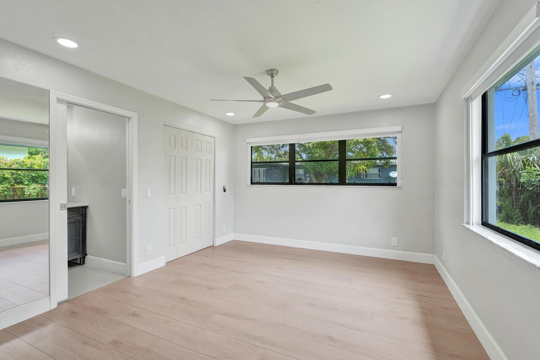 1054 Wyoming Avenue Property Photo 16