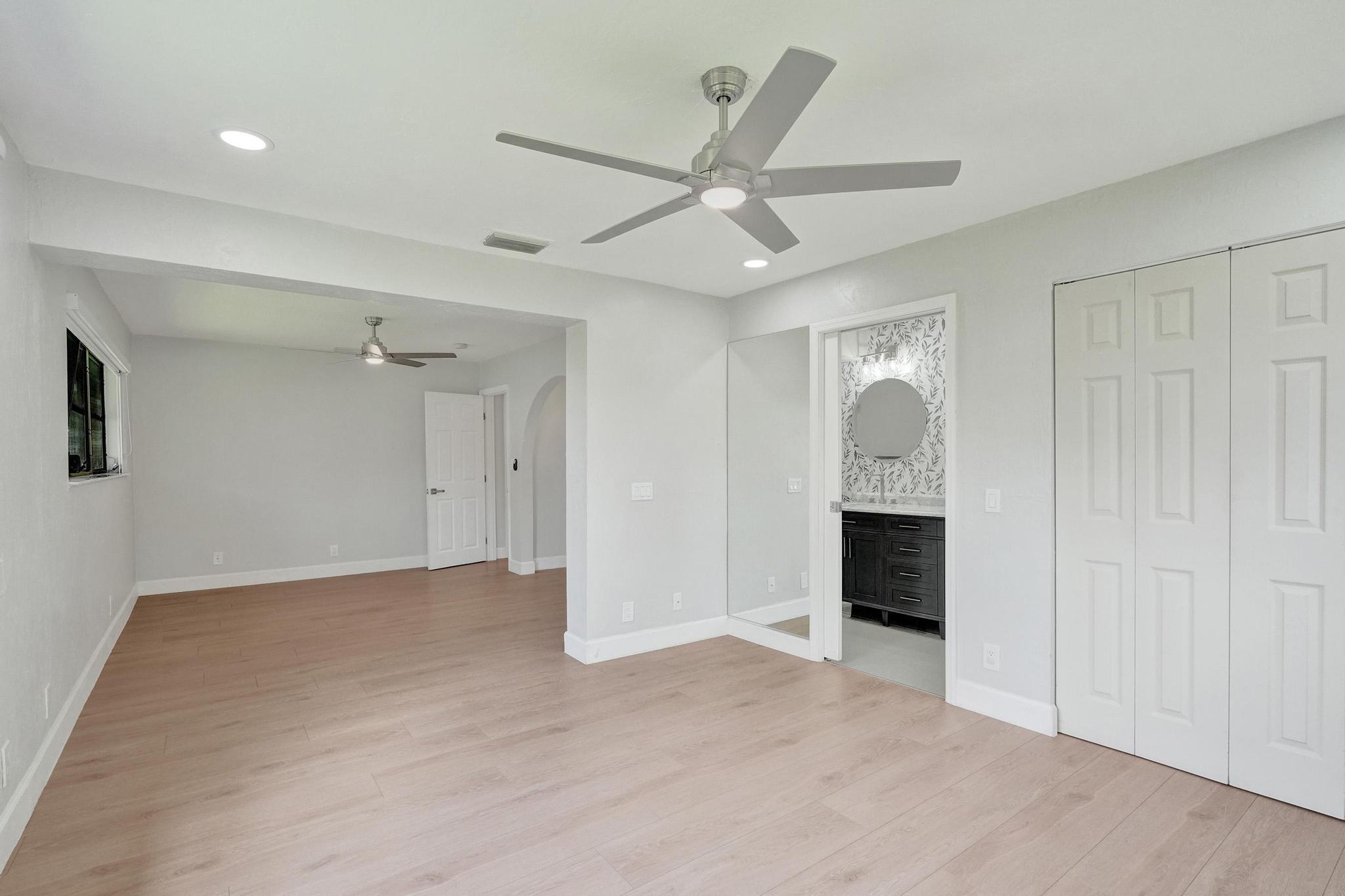 1054 Wyoming Avenue Property Photo 17