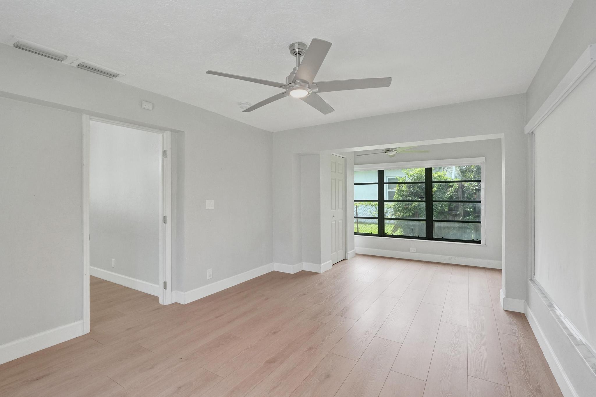 1054 Wyoming Avenue Property Photo 32