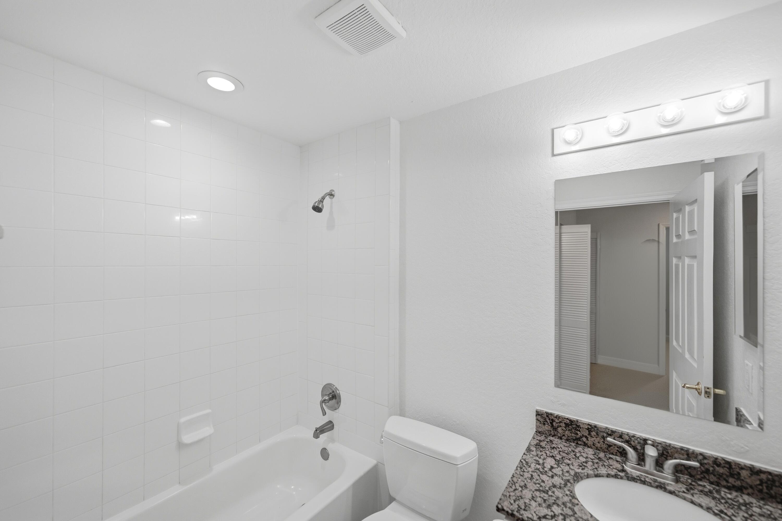 58 Se Palermo Court 104 Property Photo 20