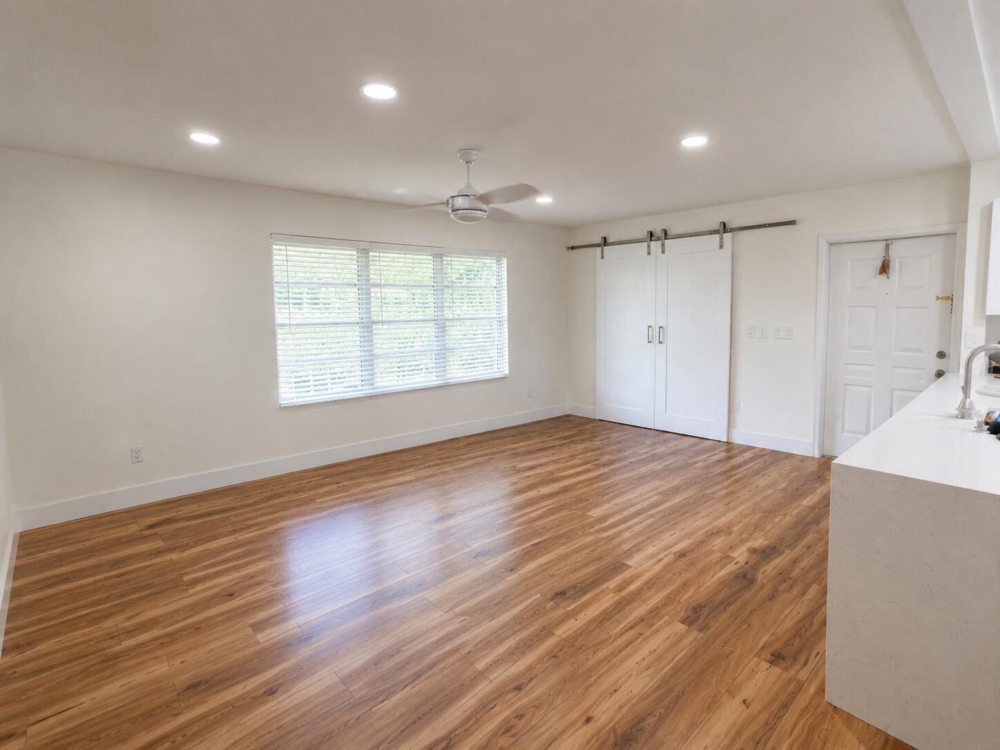 5424 Lakefront Boulevard D Property Photo 5