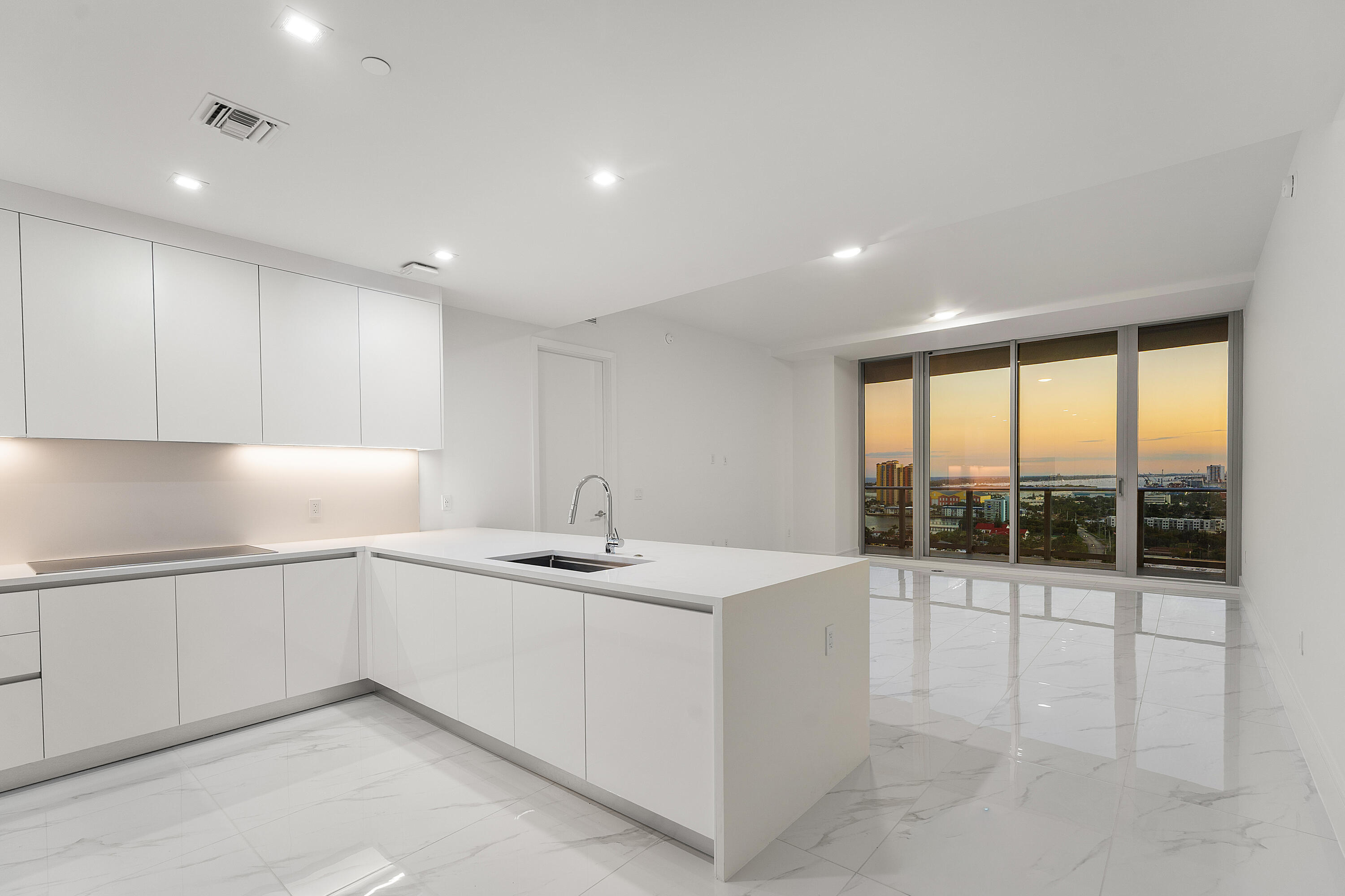 220 Lake Shore Drive 1911 Property Photo 6