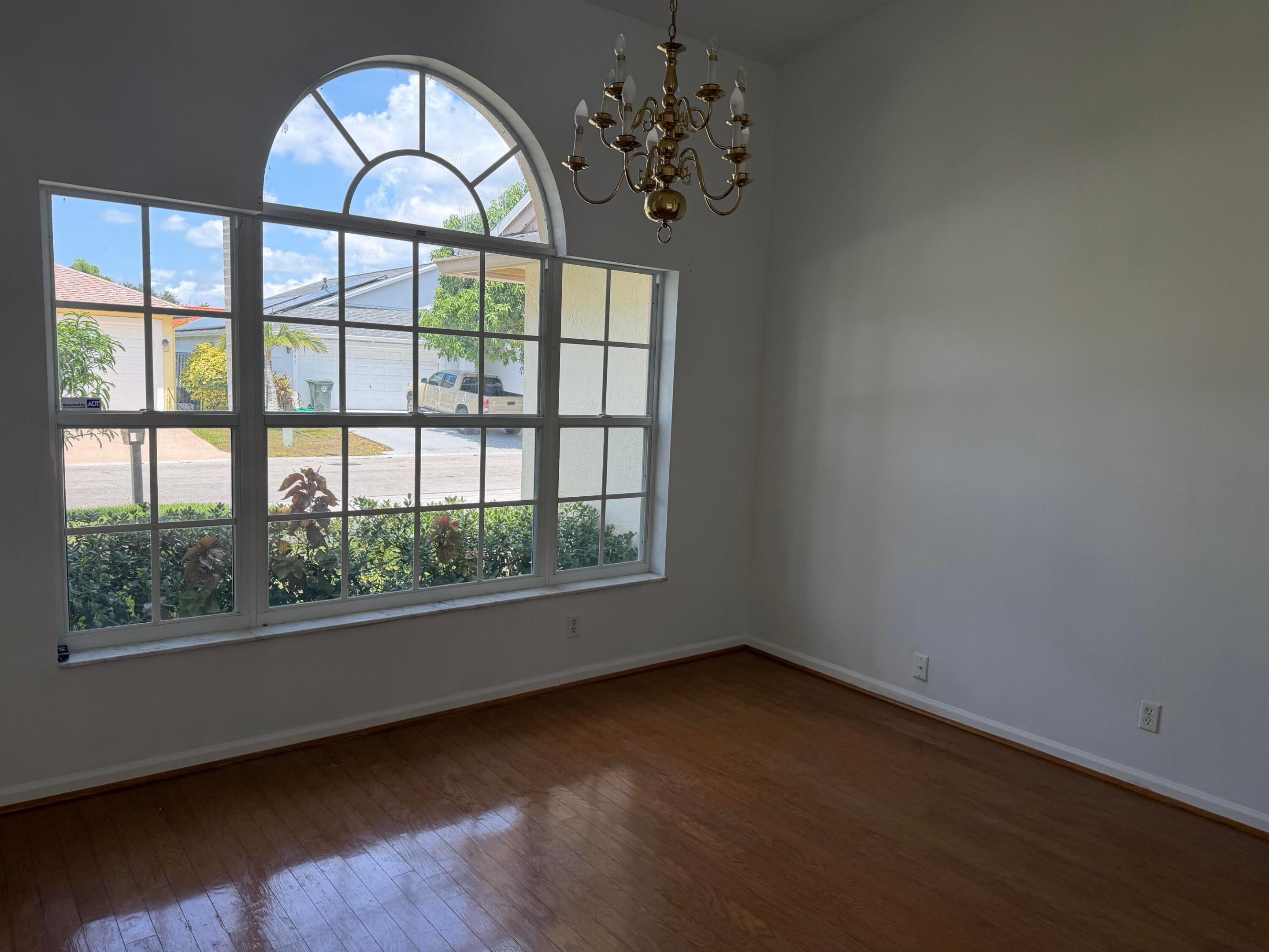 1608 Doral Drive Property Photo 13