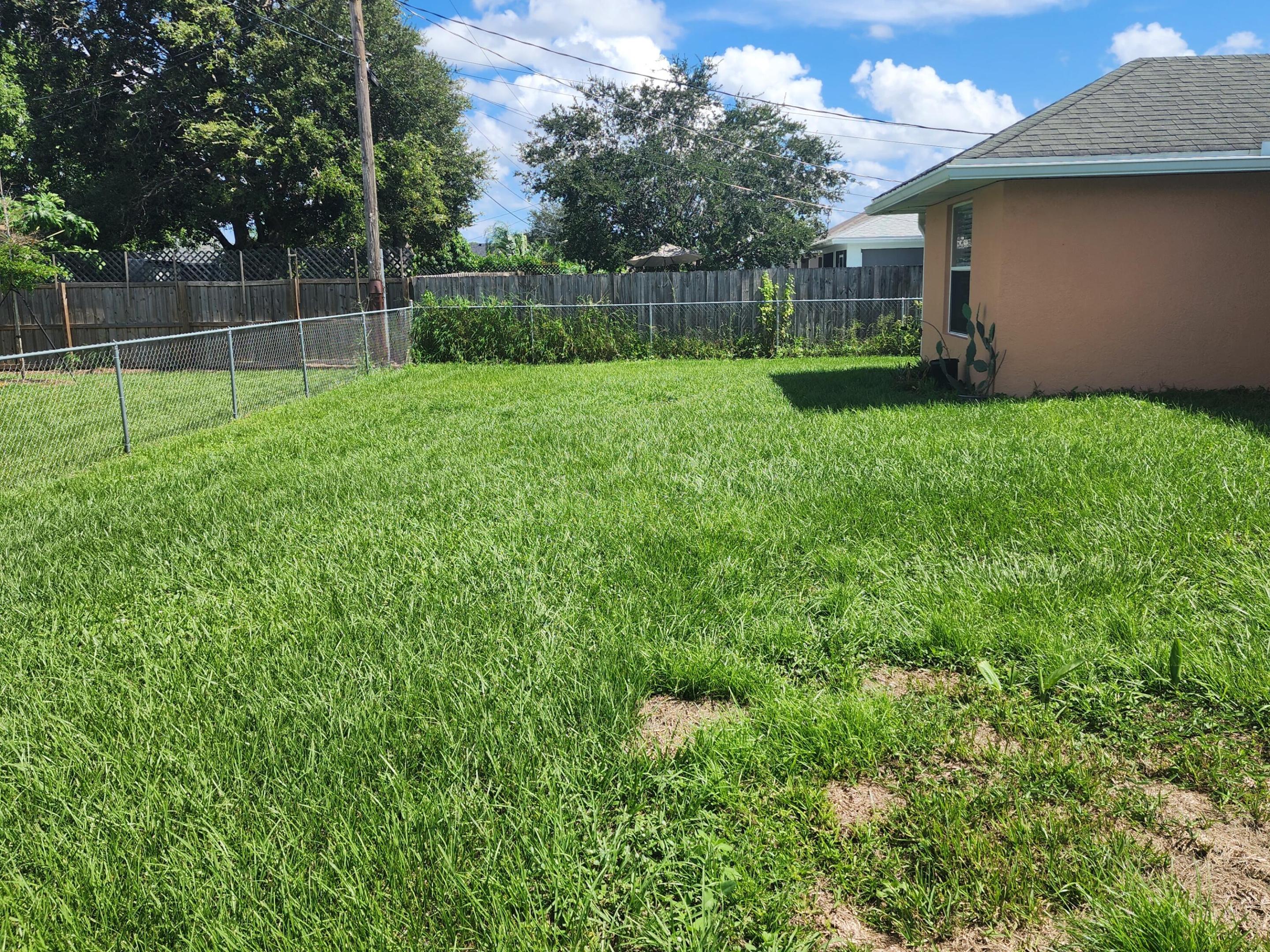 425 Sw Mccomb Avenue Property Photo 15