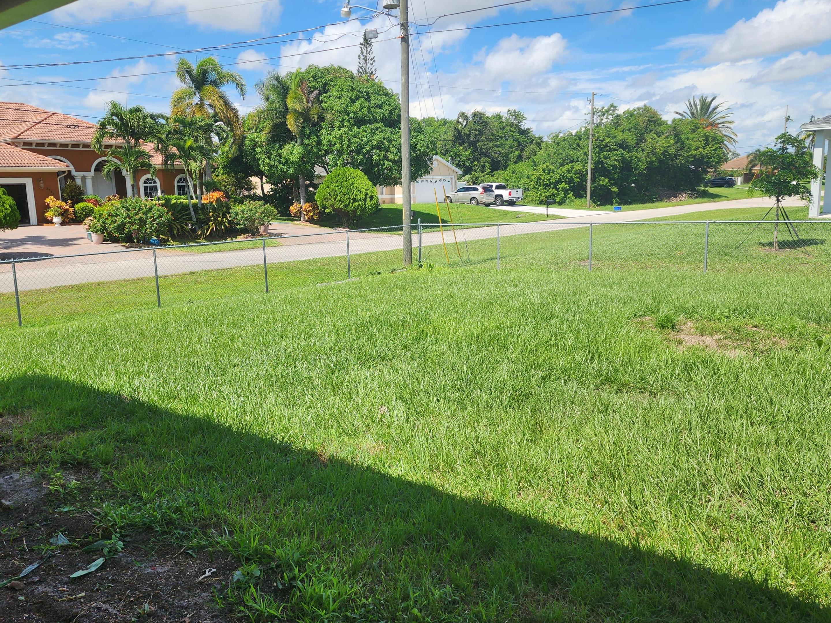 425 Sw Mccomb Avenue Property Photo 16