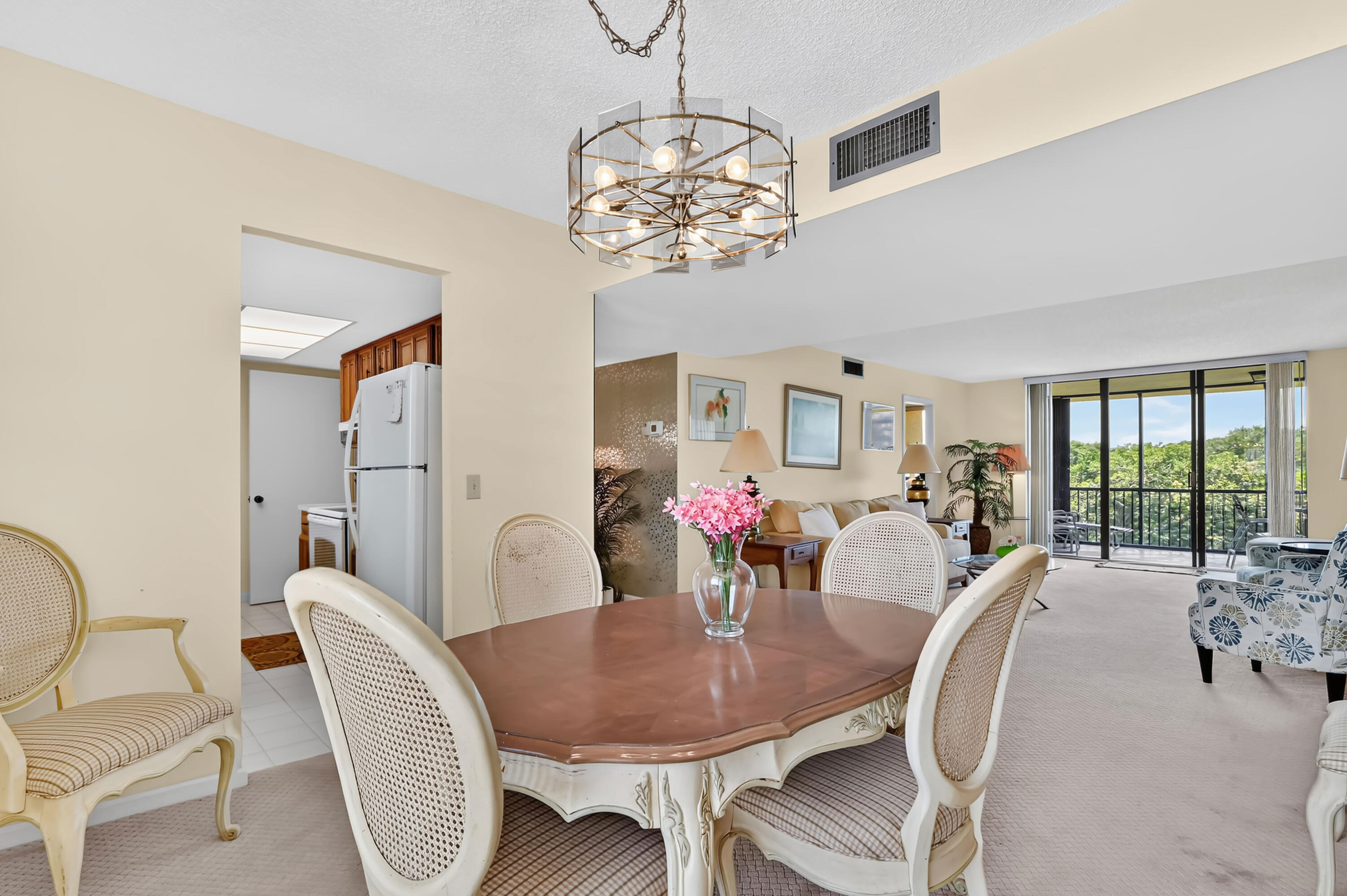 5188 Woodland Lakes Drive 332 Property Photo 8
