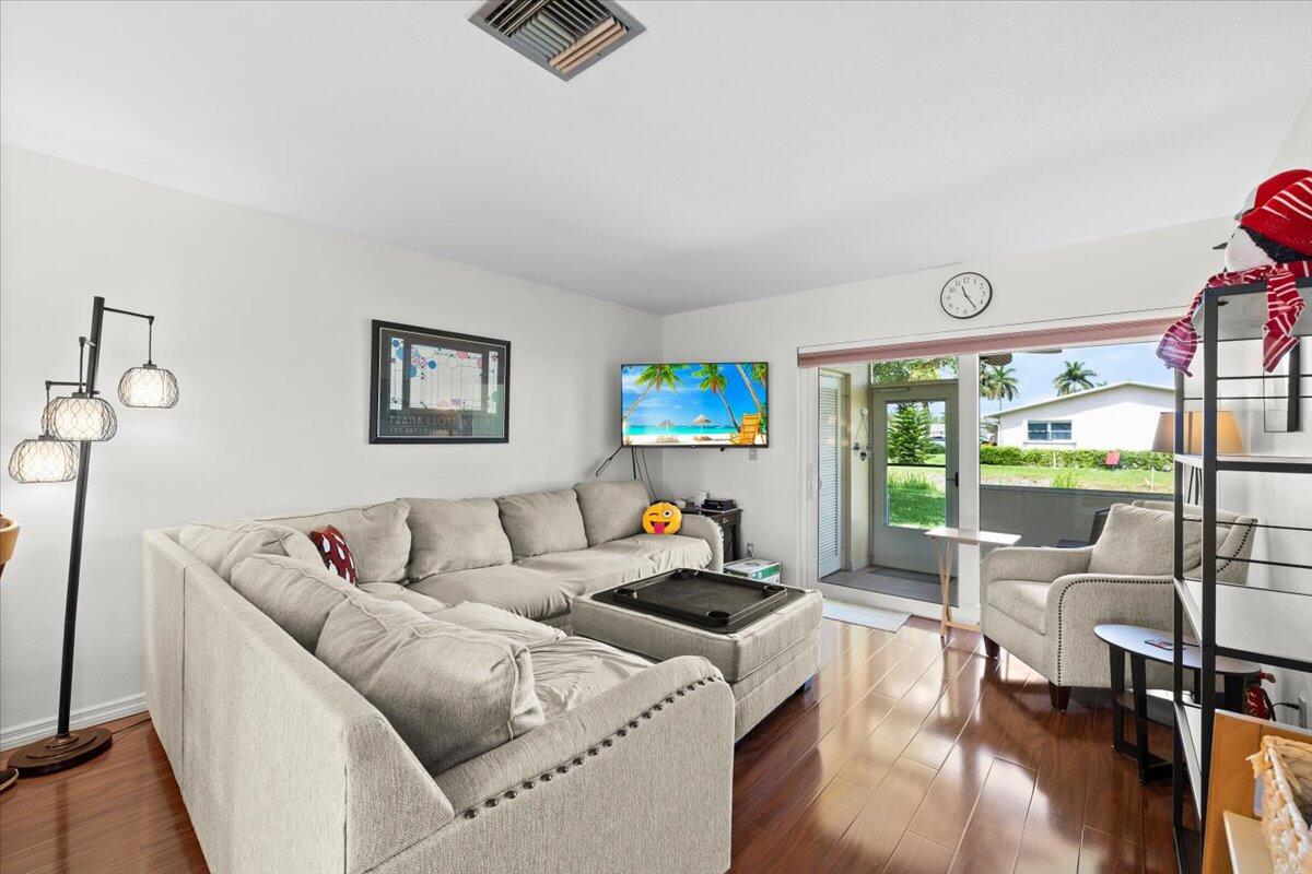 2621 Barkley Drive W A Property Photo 3