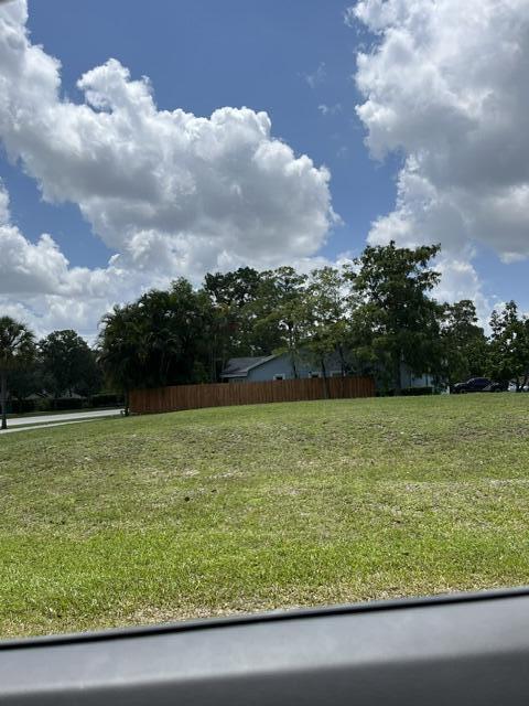 1094 Primrose Lane Property Photo 3