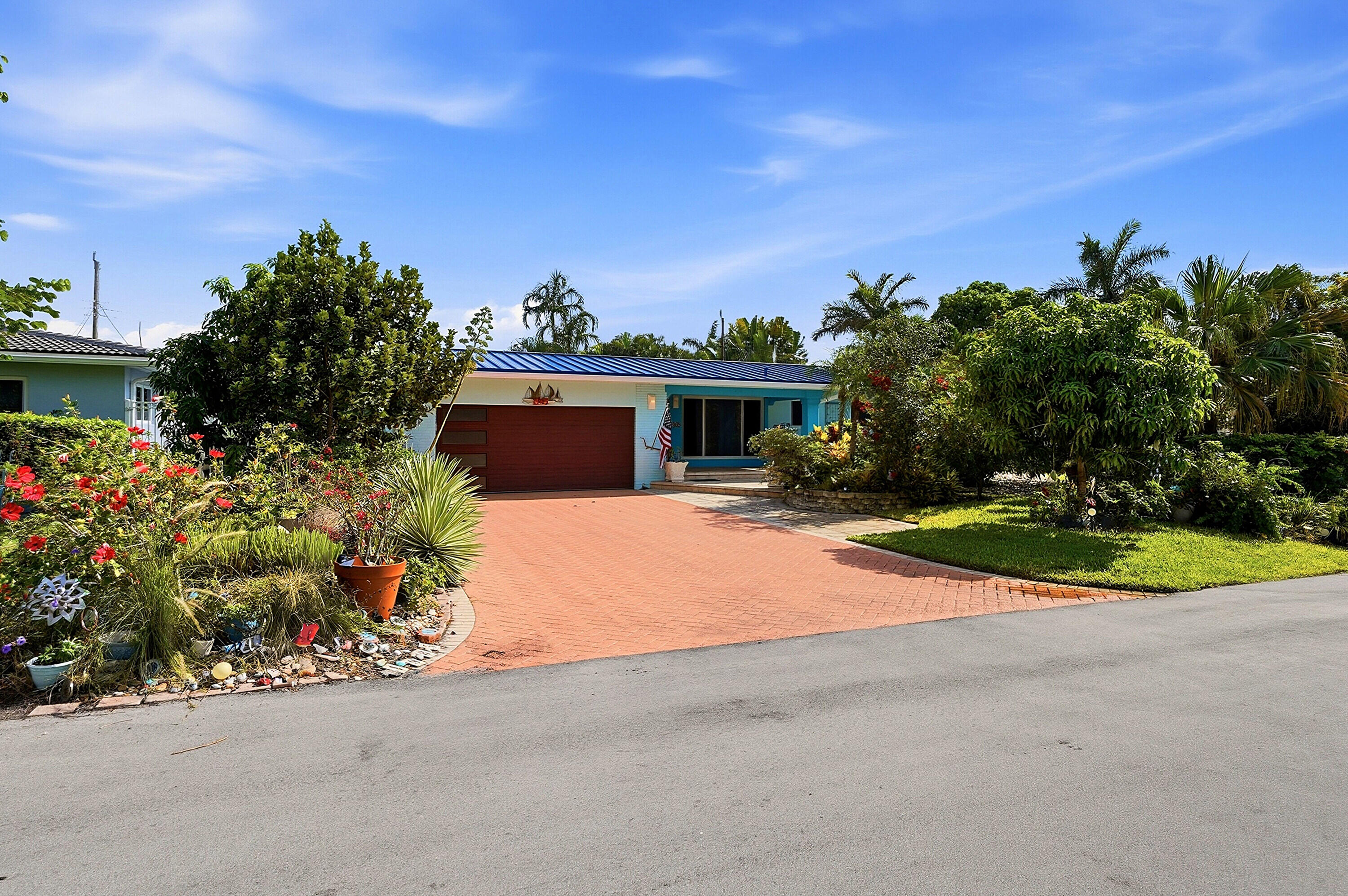1985 Ocean Mist Drive Property Photo 4