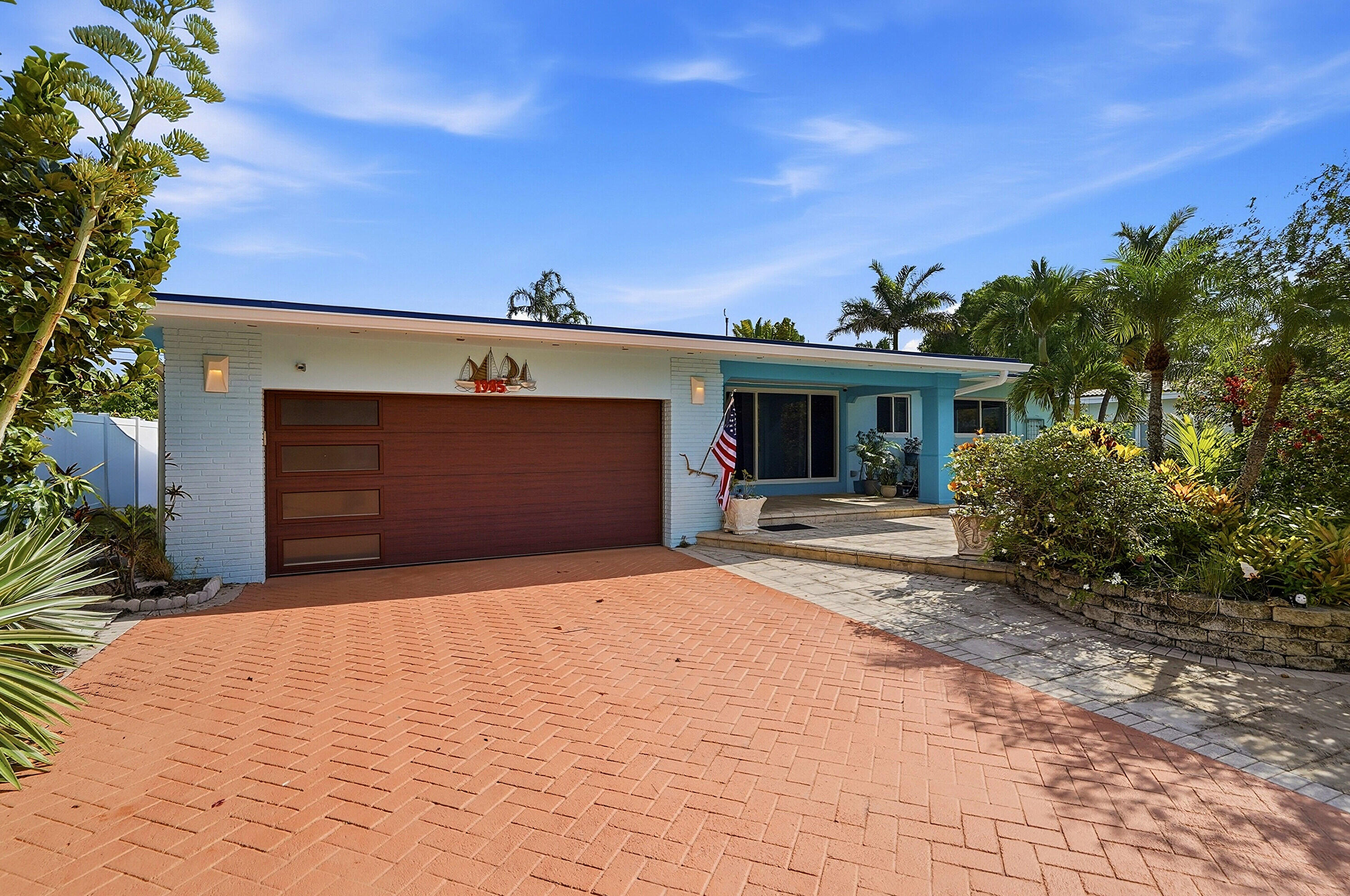 1985 Ocean Mist Drive Property Photo 8