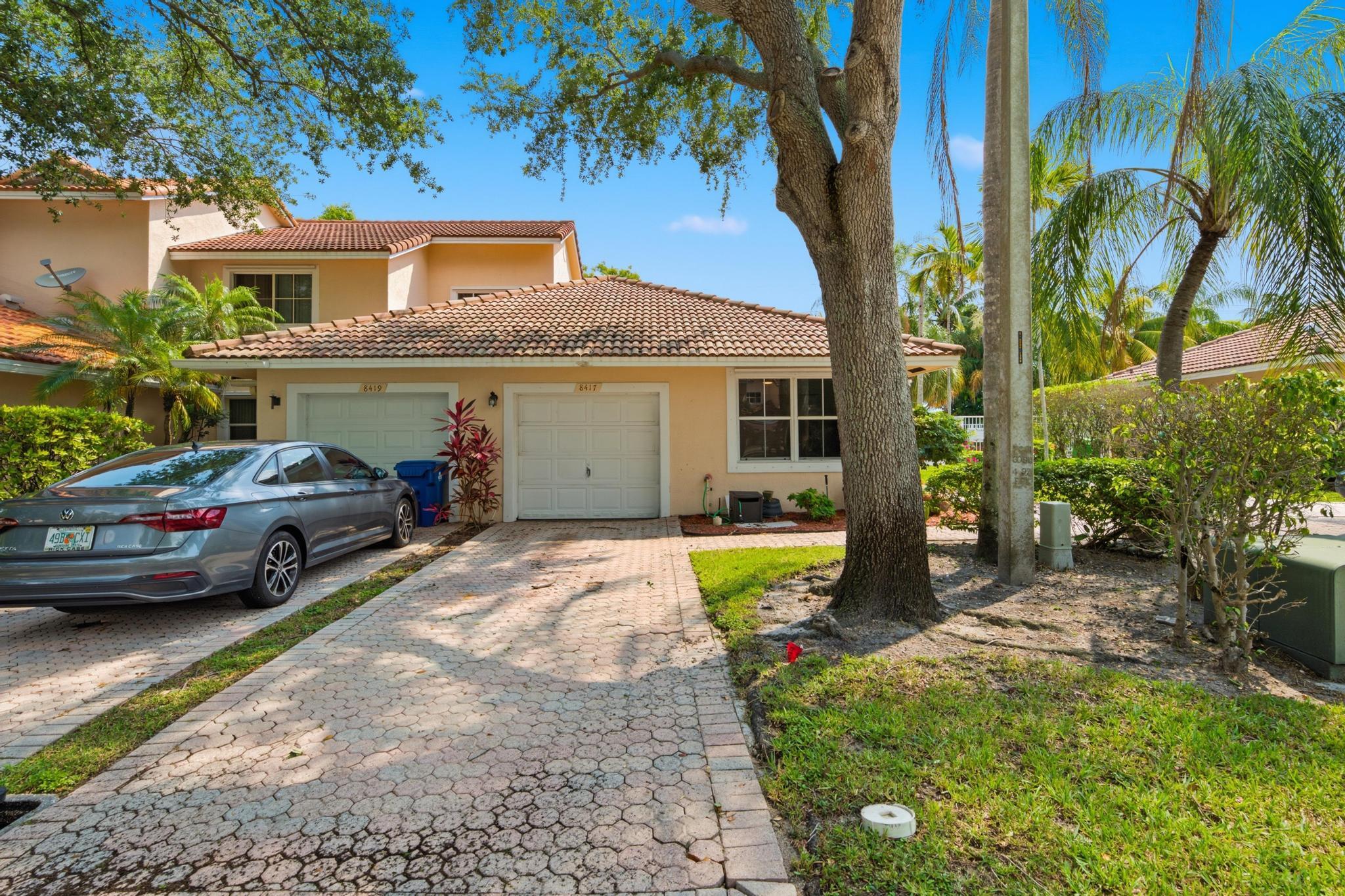 8417 Nw 40th Court Property Photo 1