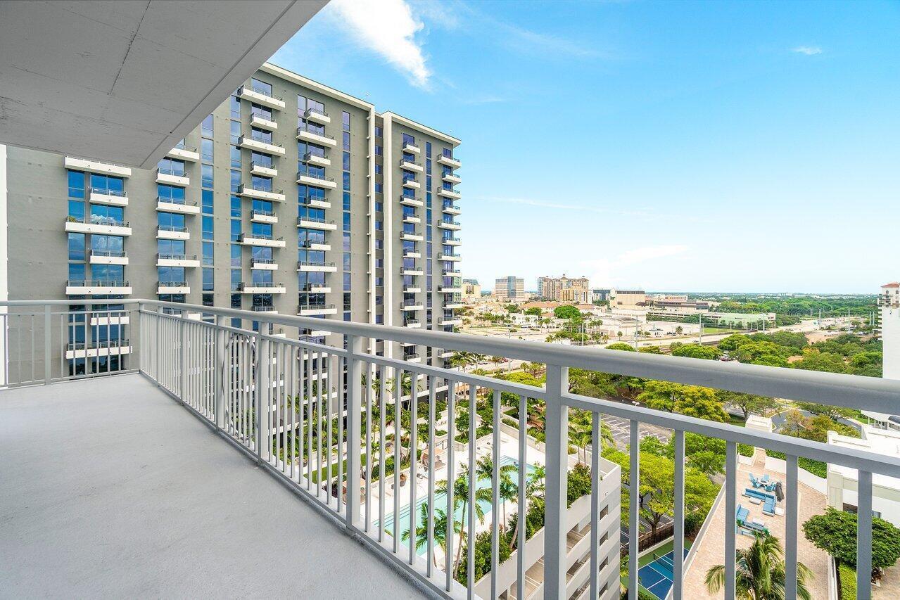 300 S Australian Avenue 1418 Property Photo 28