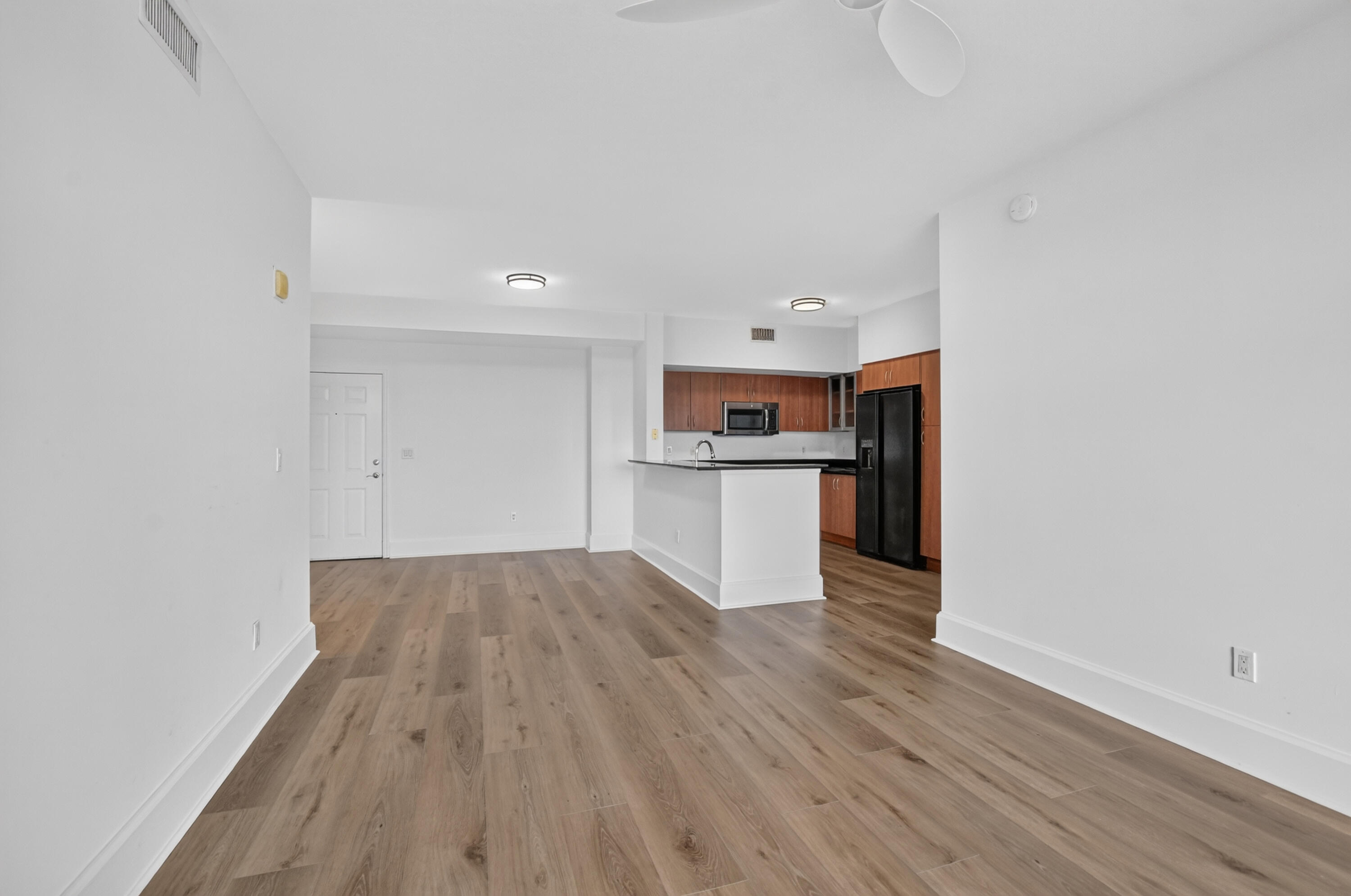 233 S Federal Highway 623 Property Photo 5