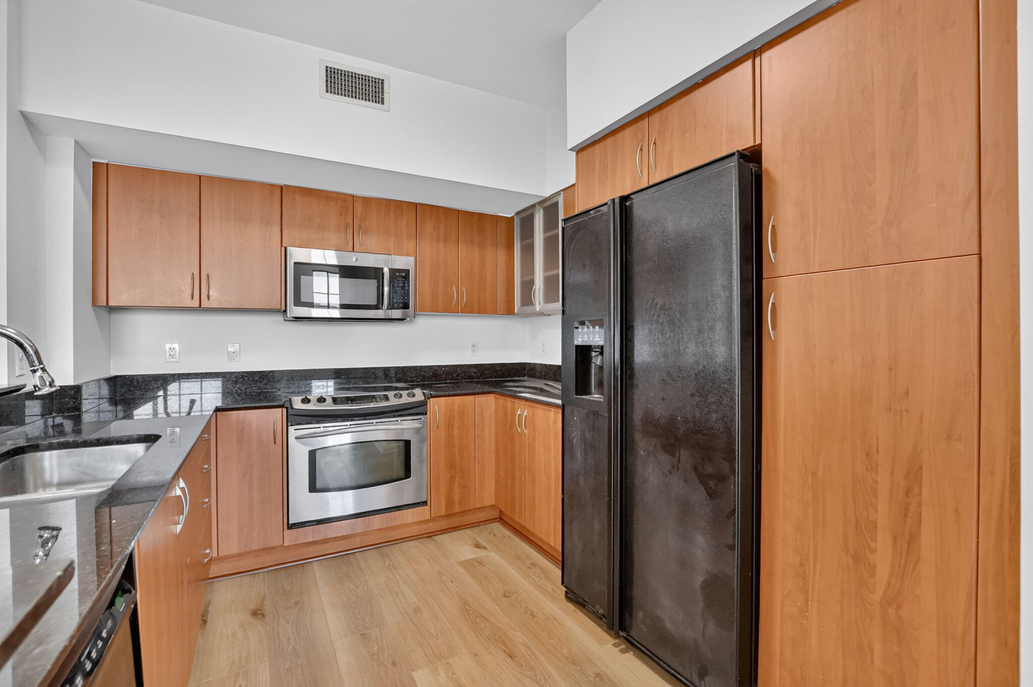 233 S Federal Highway 623 Property Photo 8