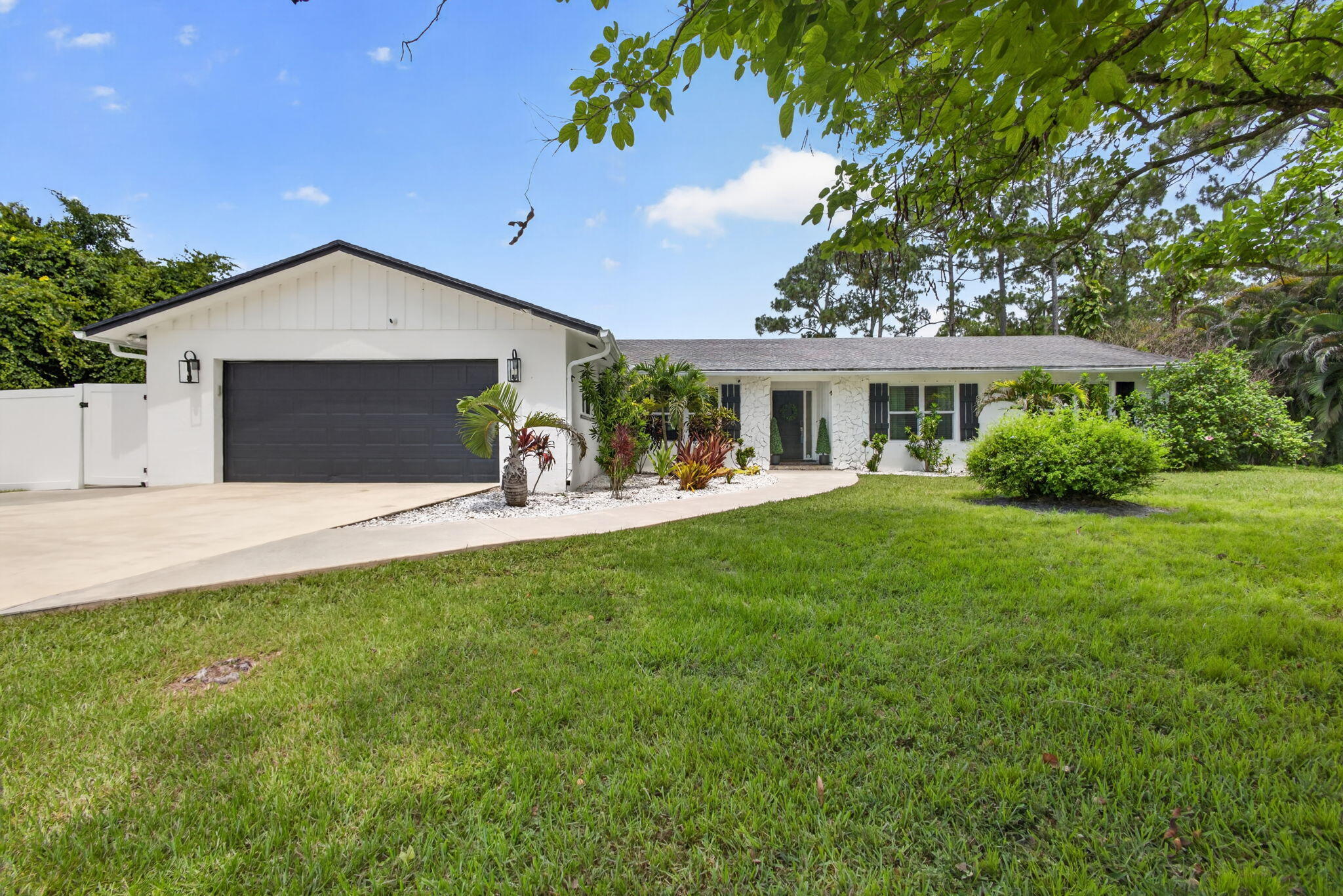 17968 Bridle Court Property Photo 1