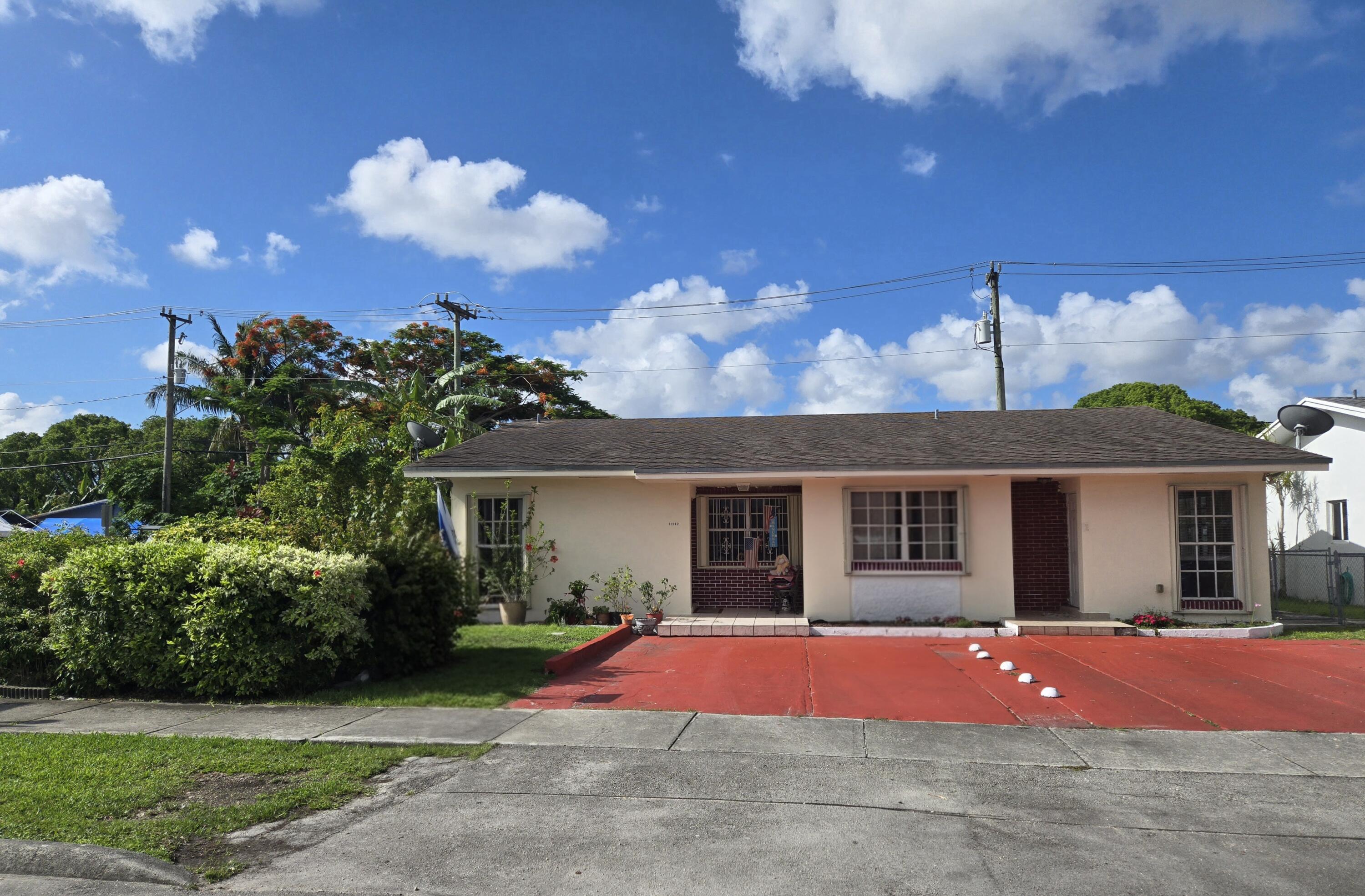 11302 Sw 7th Street Property Photo 1