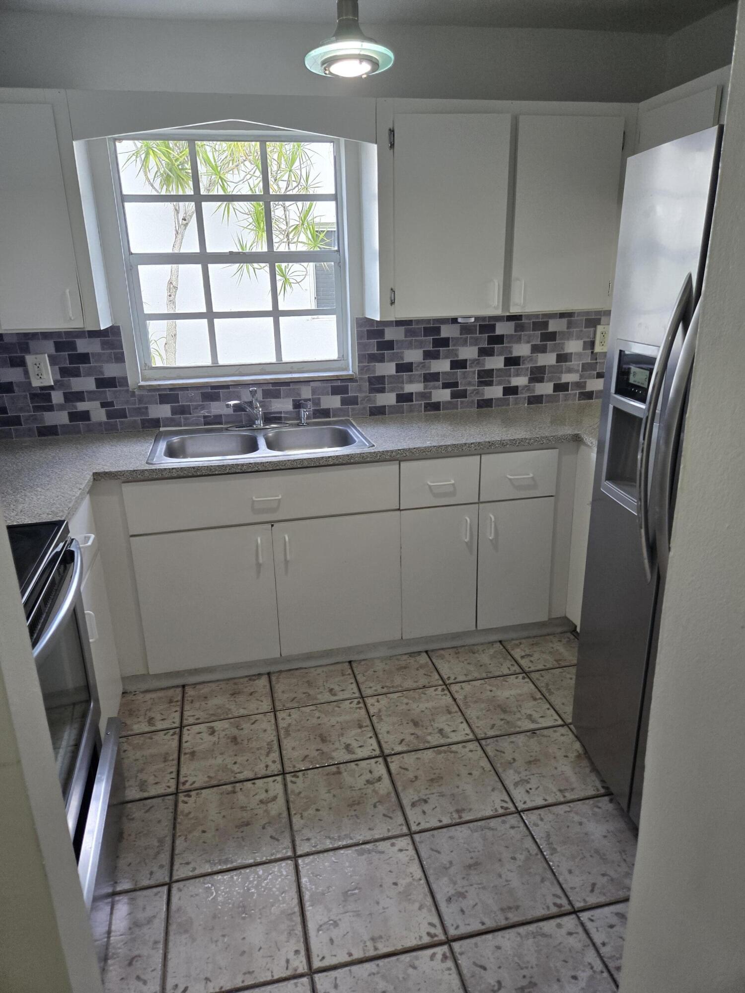 11302 Sw 7th Street Property Photo 14