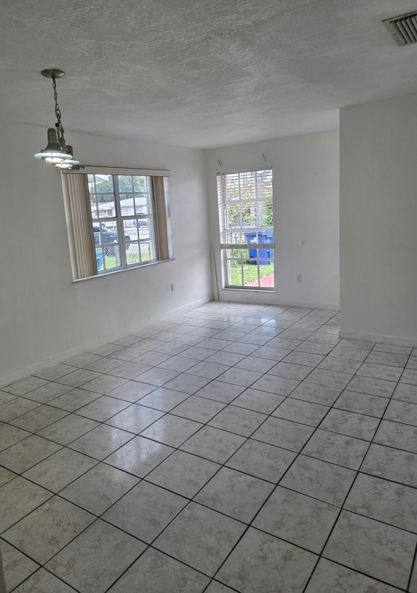 11302 Sw 7th Street Property Photo 15