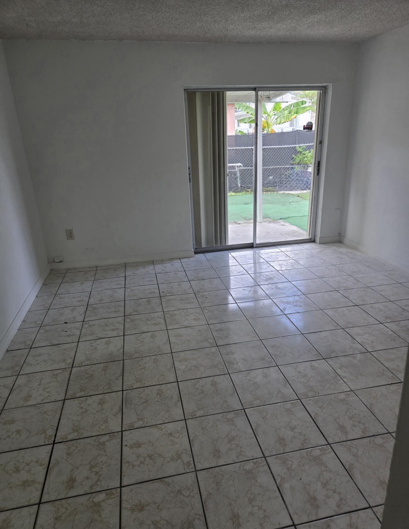 11302 Sw 7th Street Property Photo 18