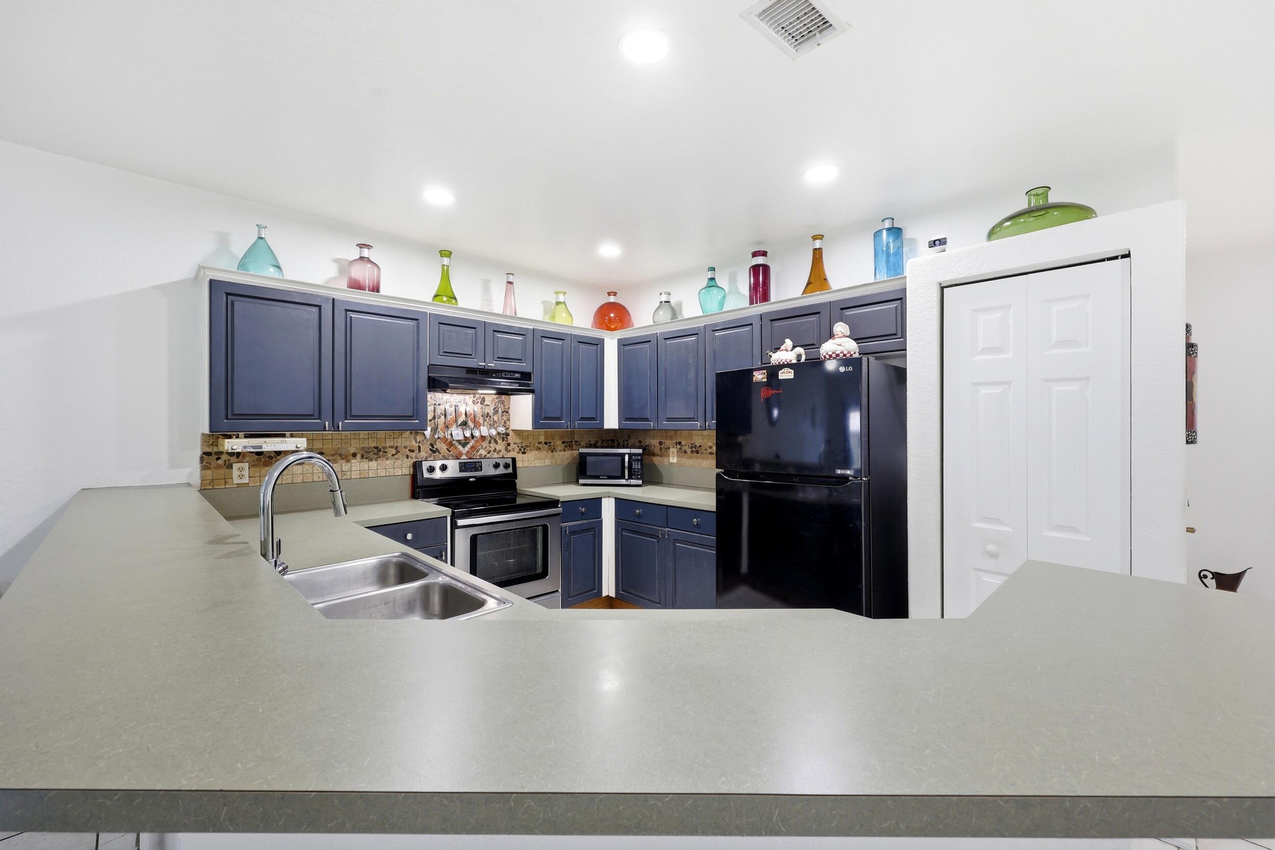 13352 Georgian Court Property Photo 12