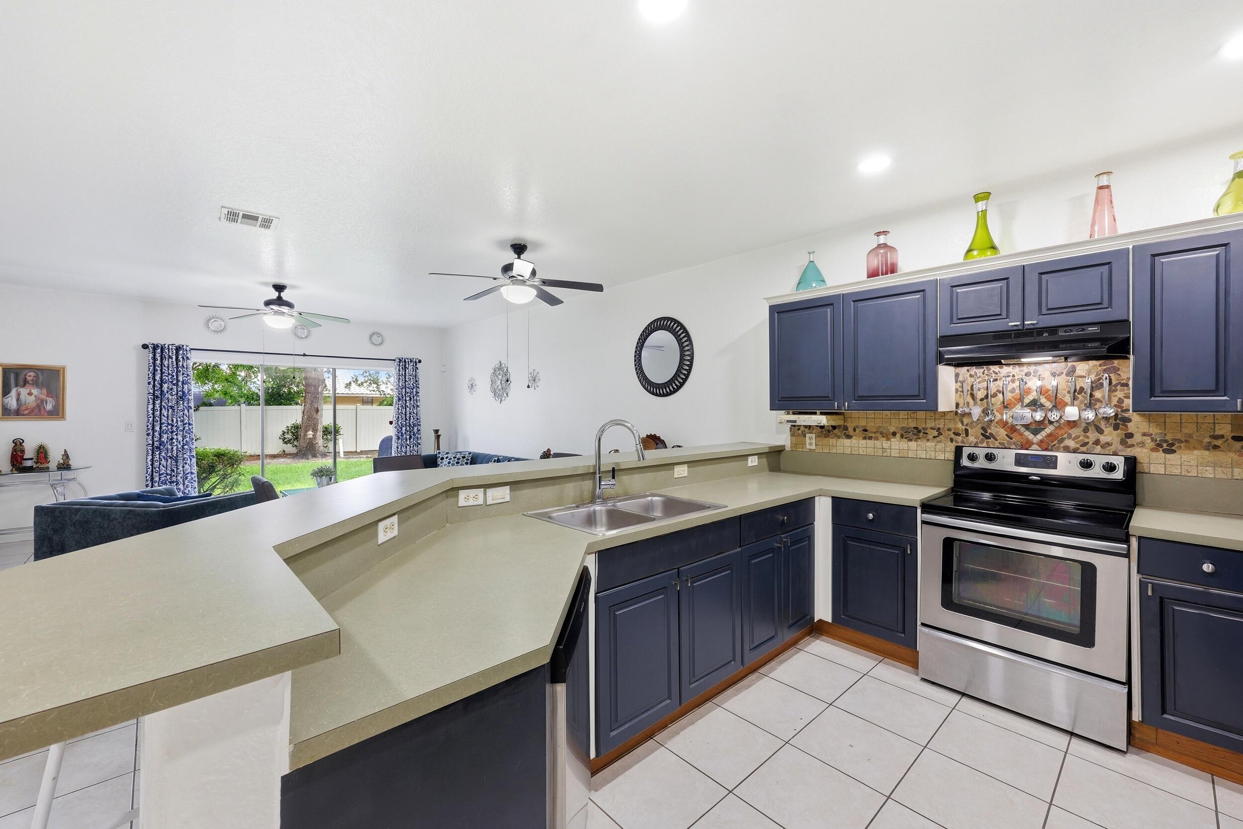 13352 Georgian Court Property Photo 14