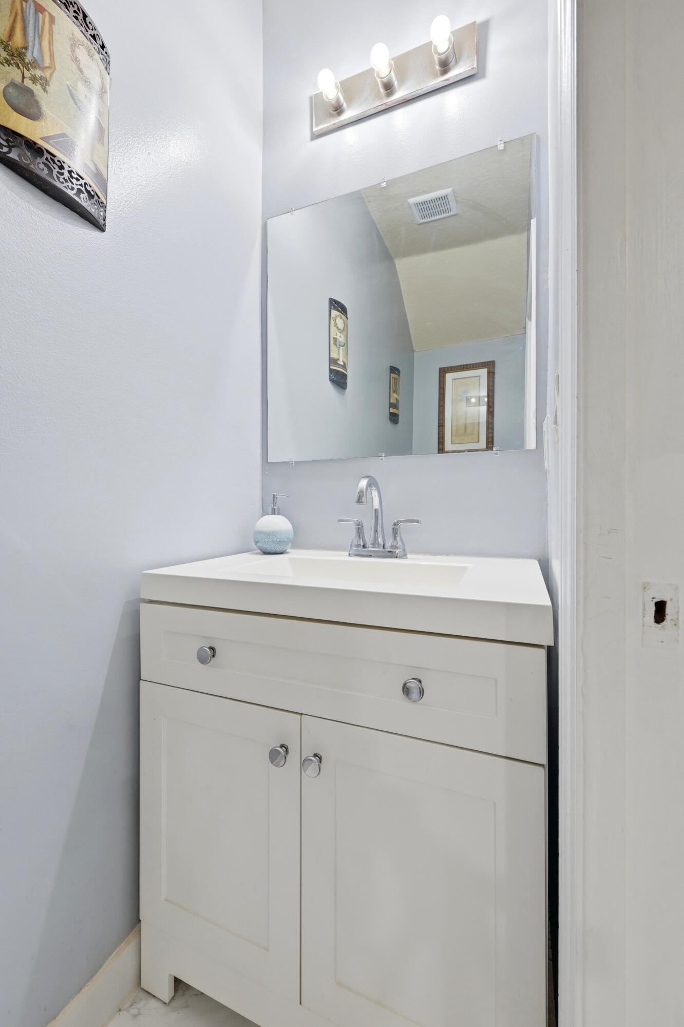 13352 Georgian Court Property Photo 16