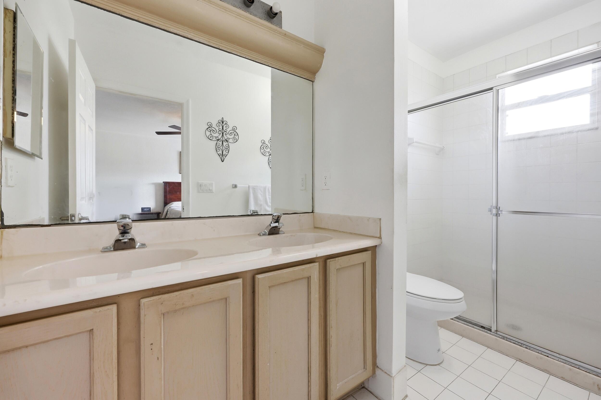 13352 Georgian Court Property Photo 23