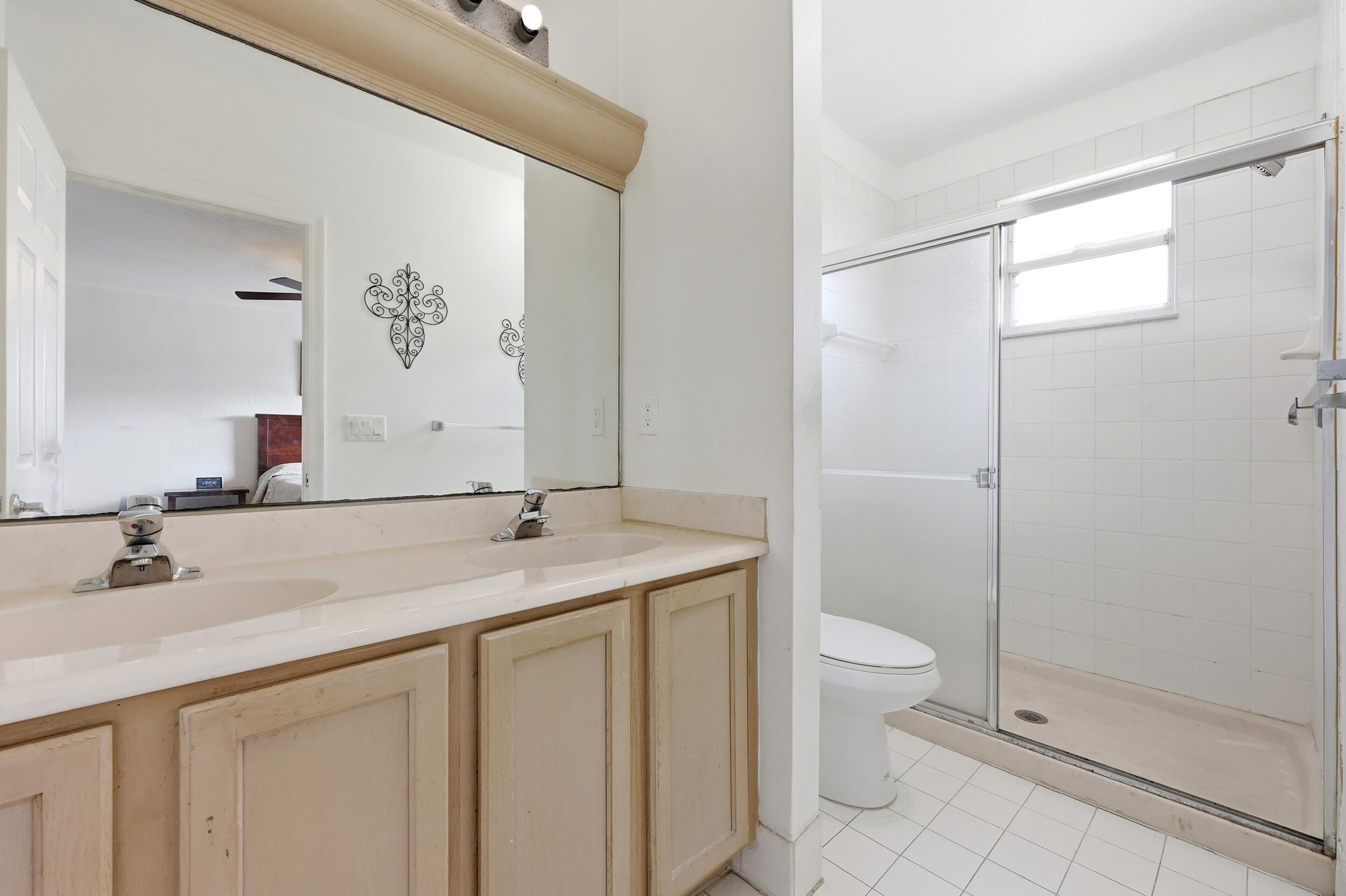 13352 Georgian Court Property Photo 24