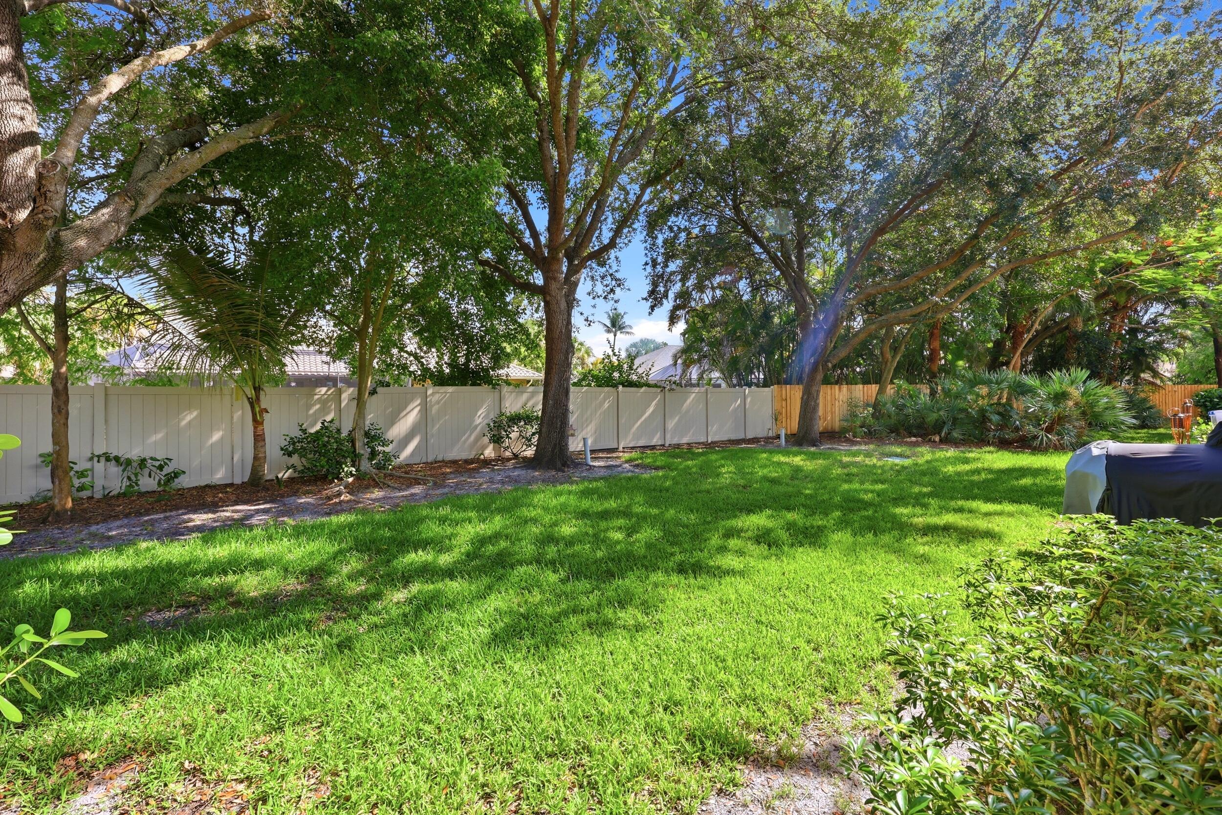 13352 Georgian Court Property Photo 31