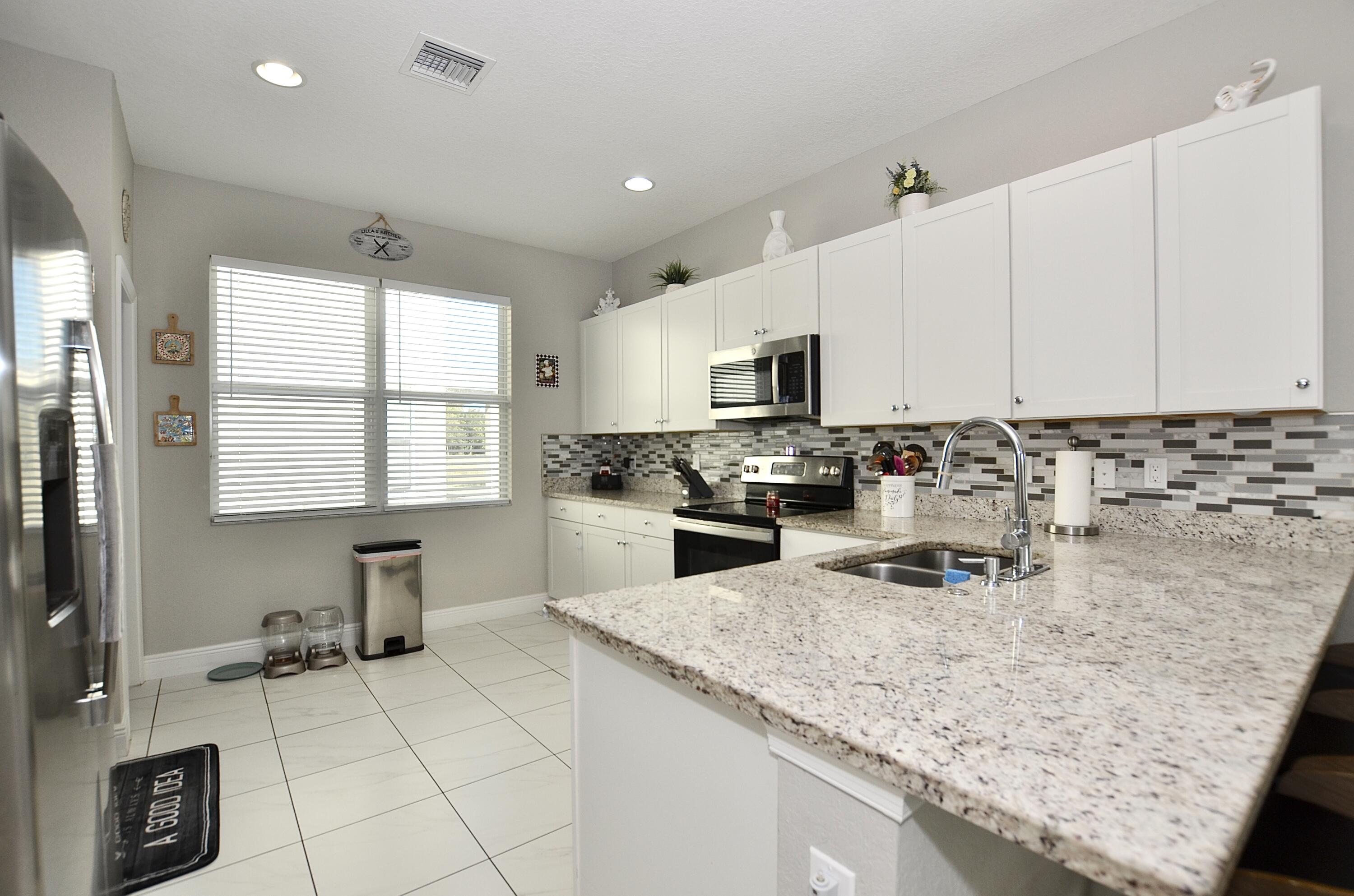 1897 Nw Cataluna Circle Property Photo 15