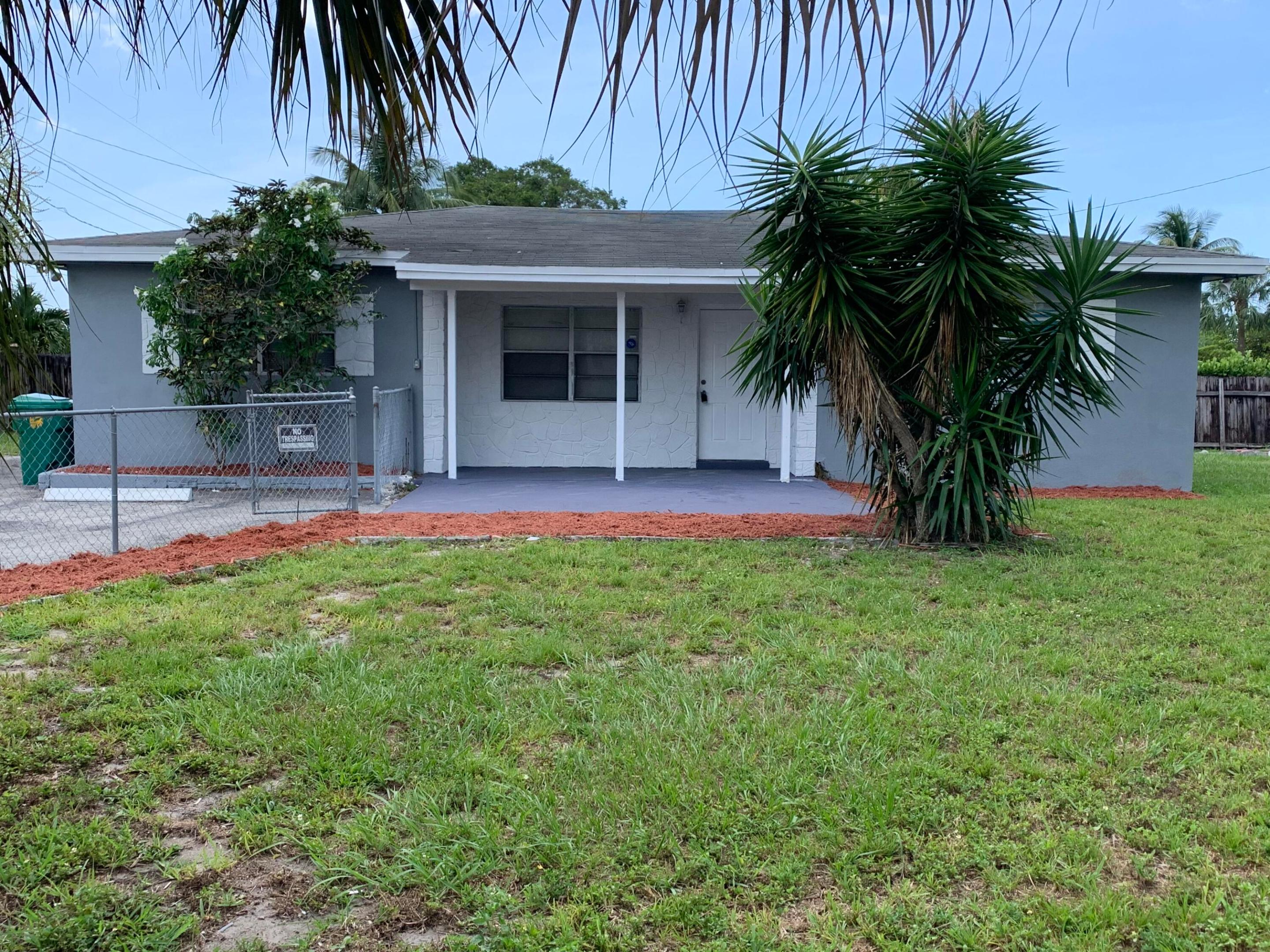 240 Nw 38th Avenue Property Photo 1