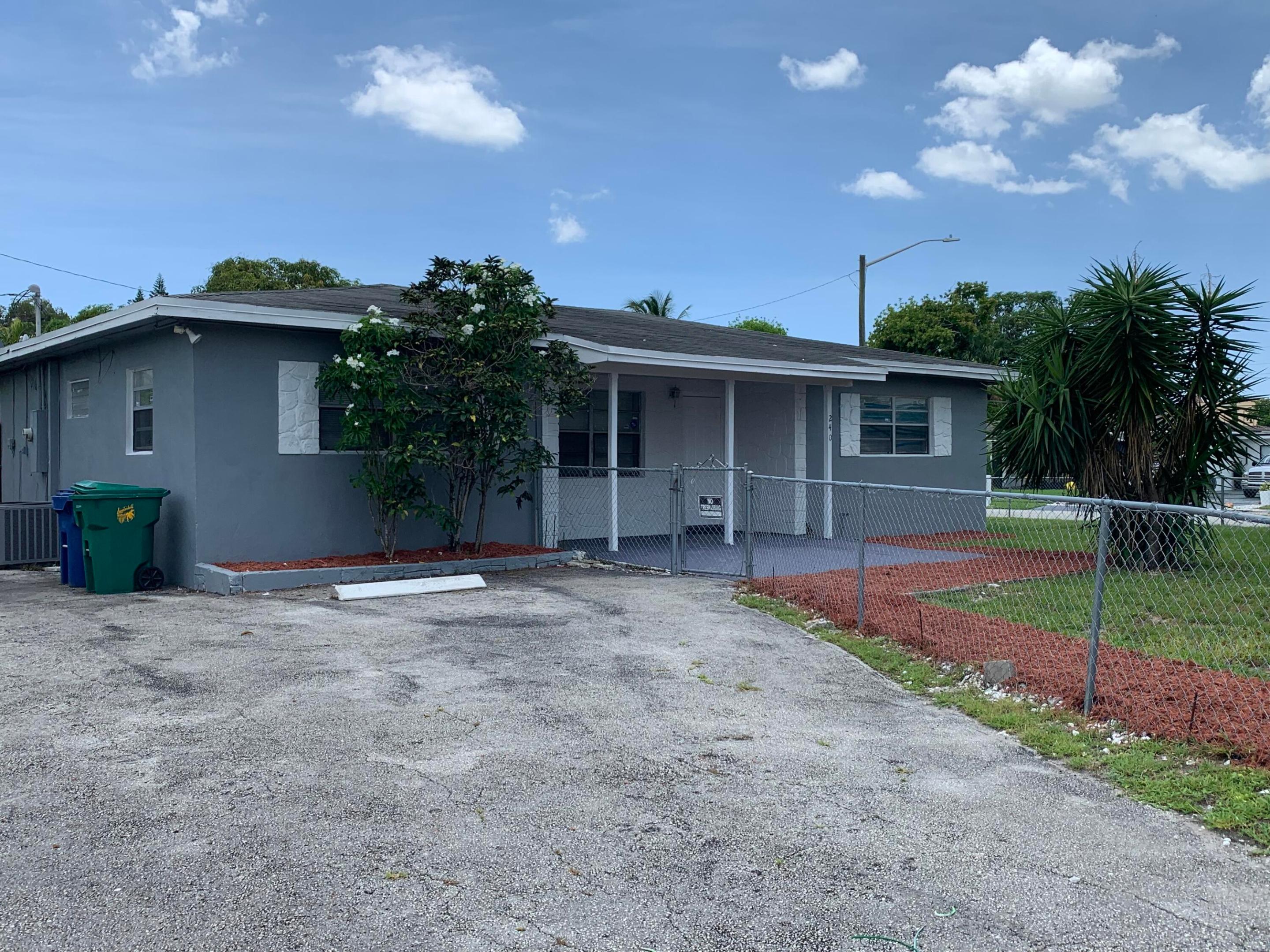 240 Nw 38th Avenue Property Photo 2