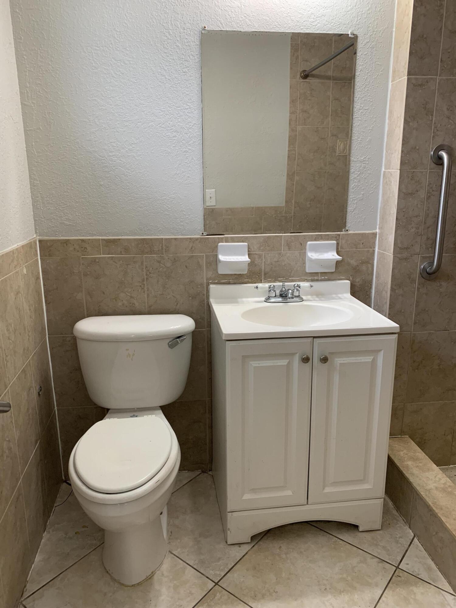 240 Nw 38th Avenue Property Photo 21