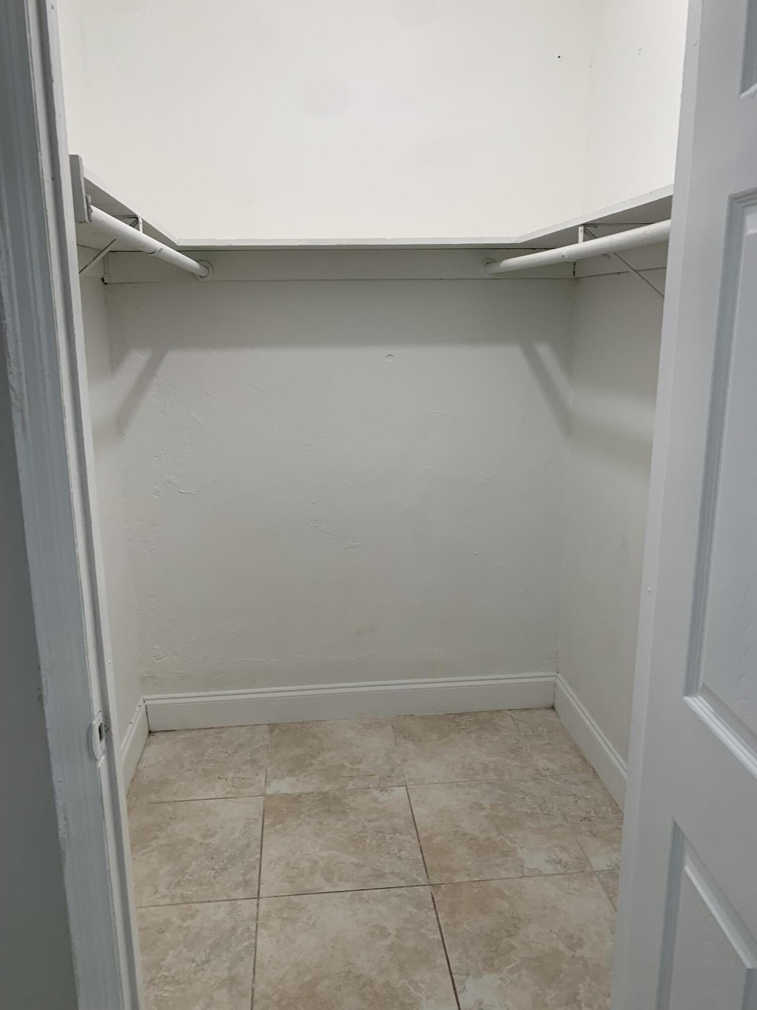 240 Nw 38th Avenue Property Photo 43