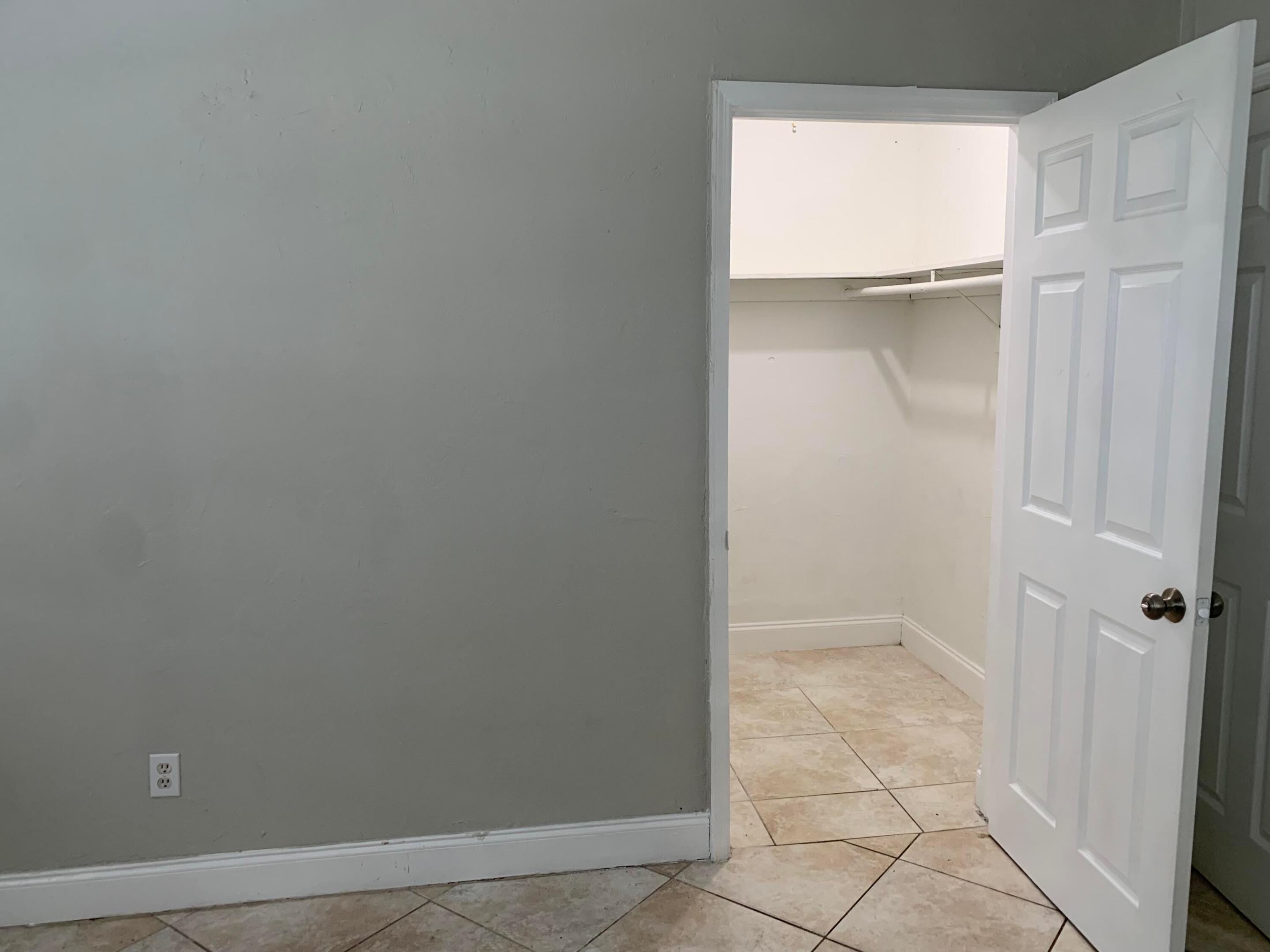 240 Nw 38th Avenue Property Photo 44