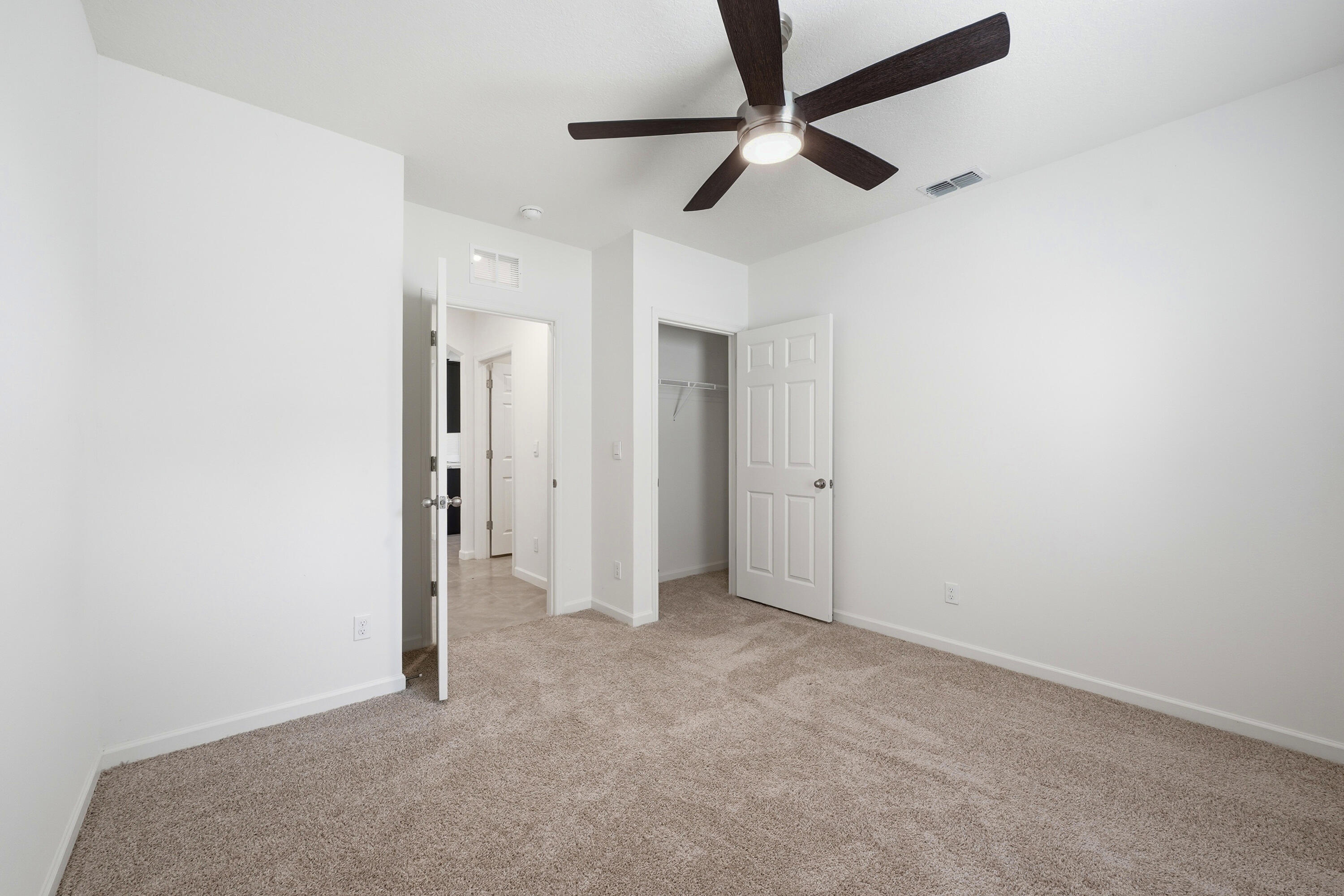 1572 Sw Paar Drive Property Photo 31