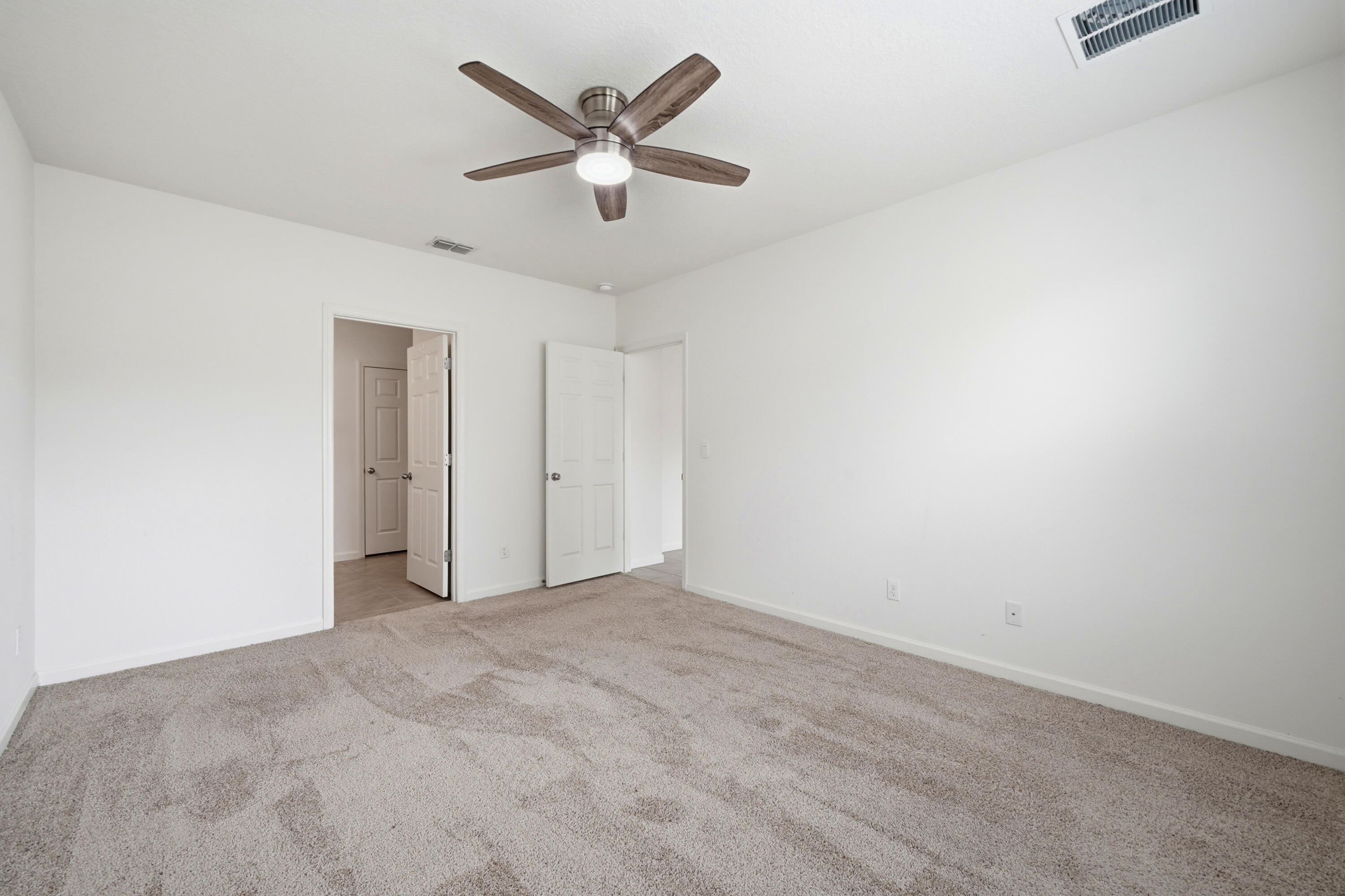 1572 Sw Paar Drive Property Photo 33