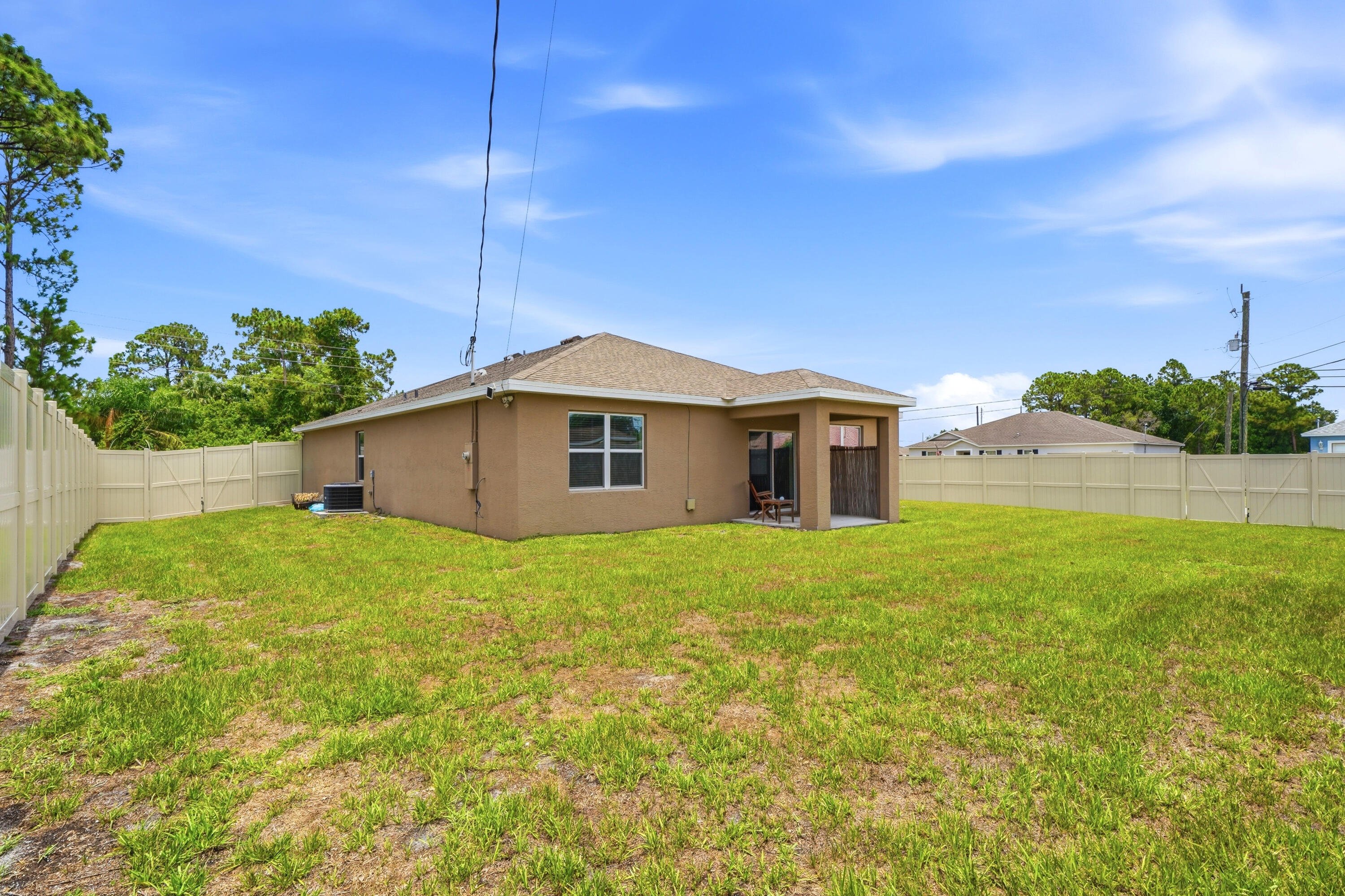 1572 Sw Paar Drive Property Photo 41