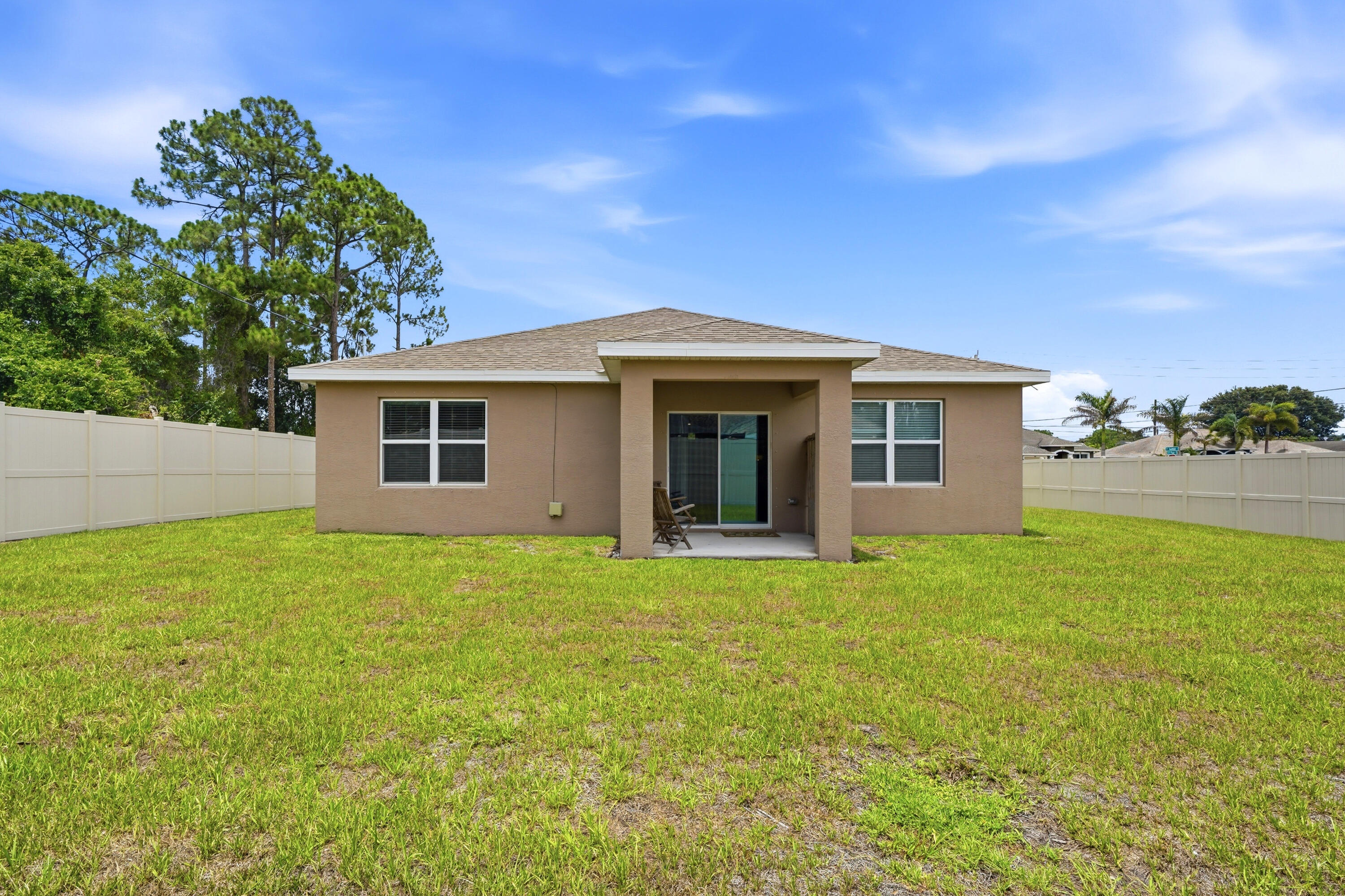 1572 Sw Paar Drive Property Photo 42