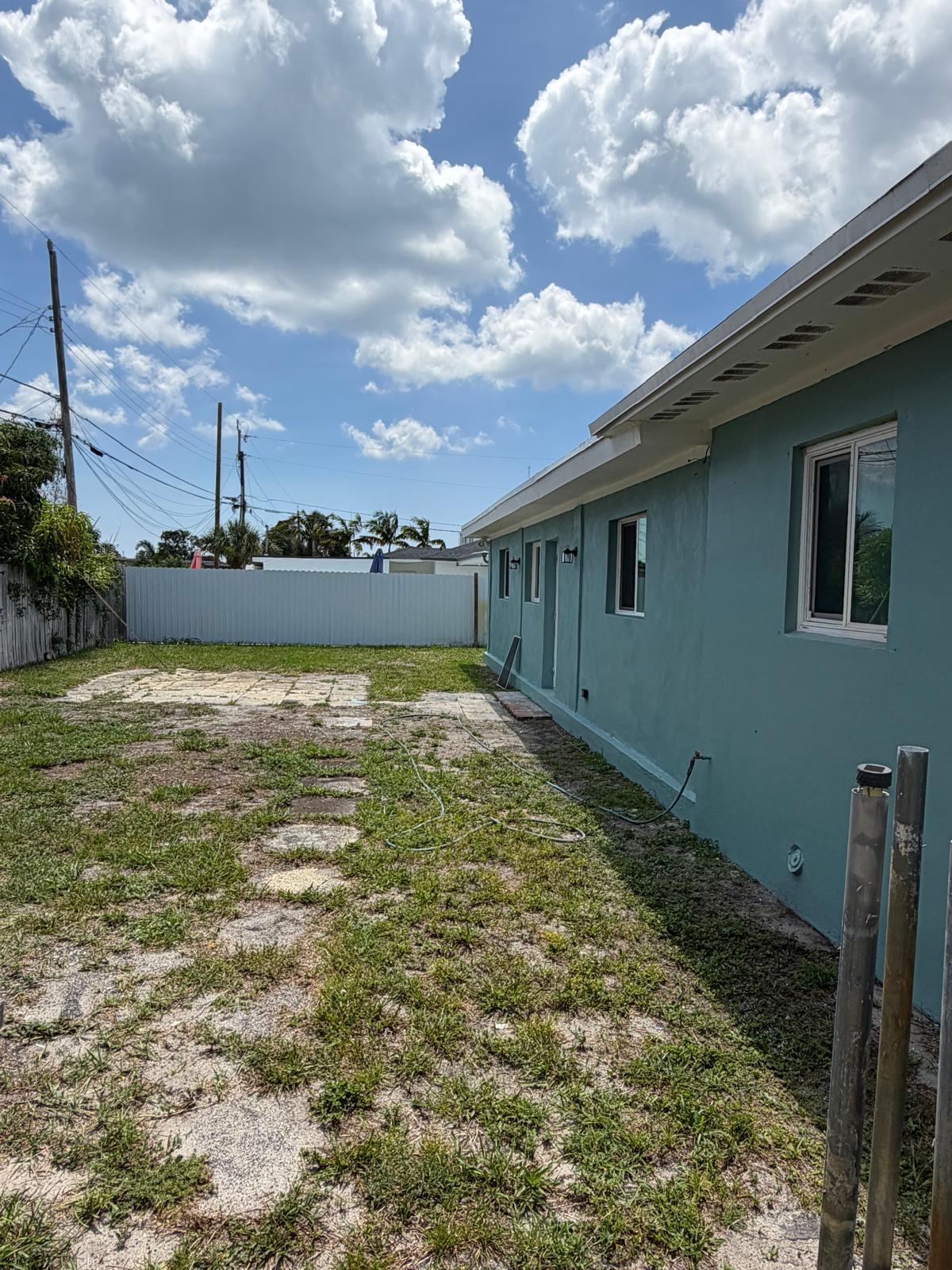 1405 6th Street Property Photo 2