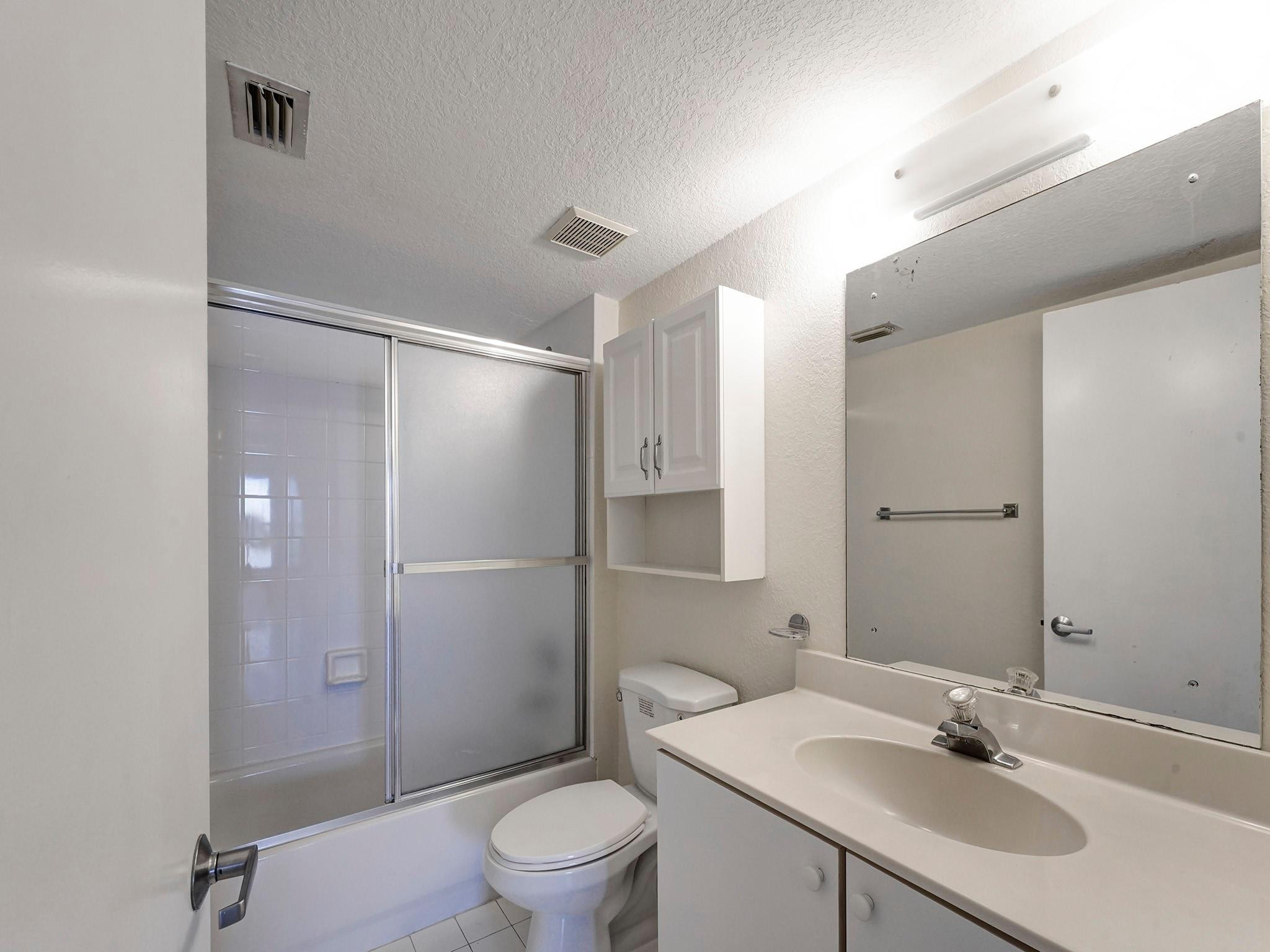 4025 N Federal Highway B311 Property Photo 14