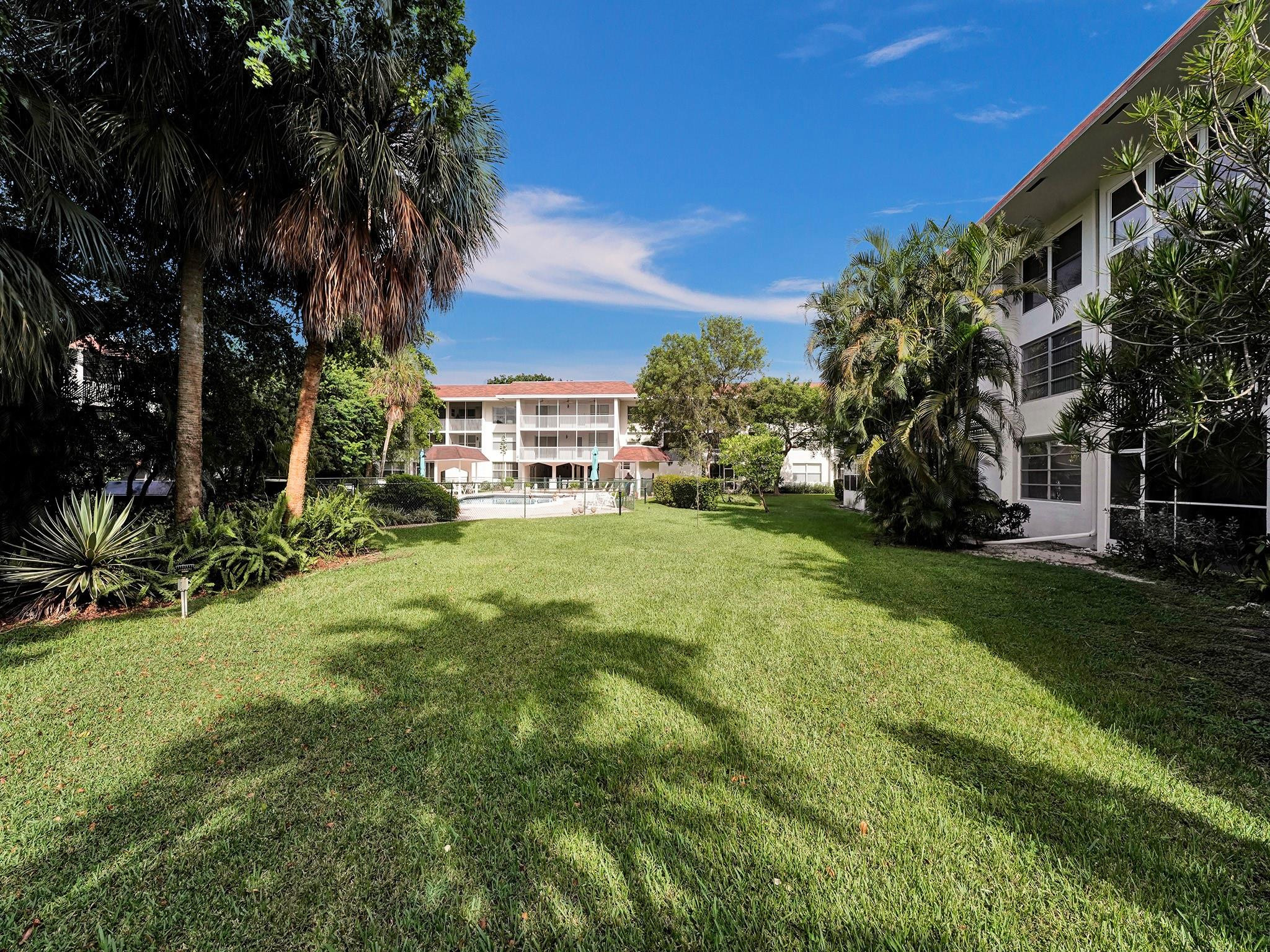 4025 N Federal Highway B311 Property Photo 25