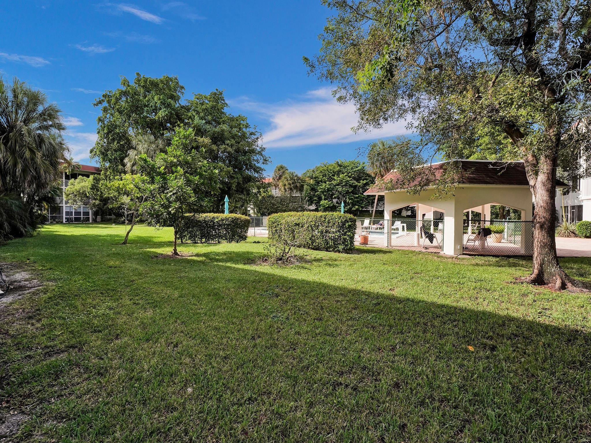 4025 N Federal Highway B311 Property Photo 26