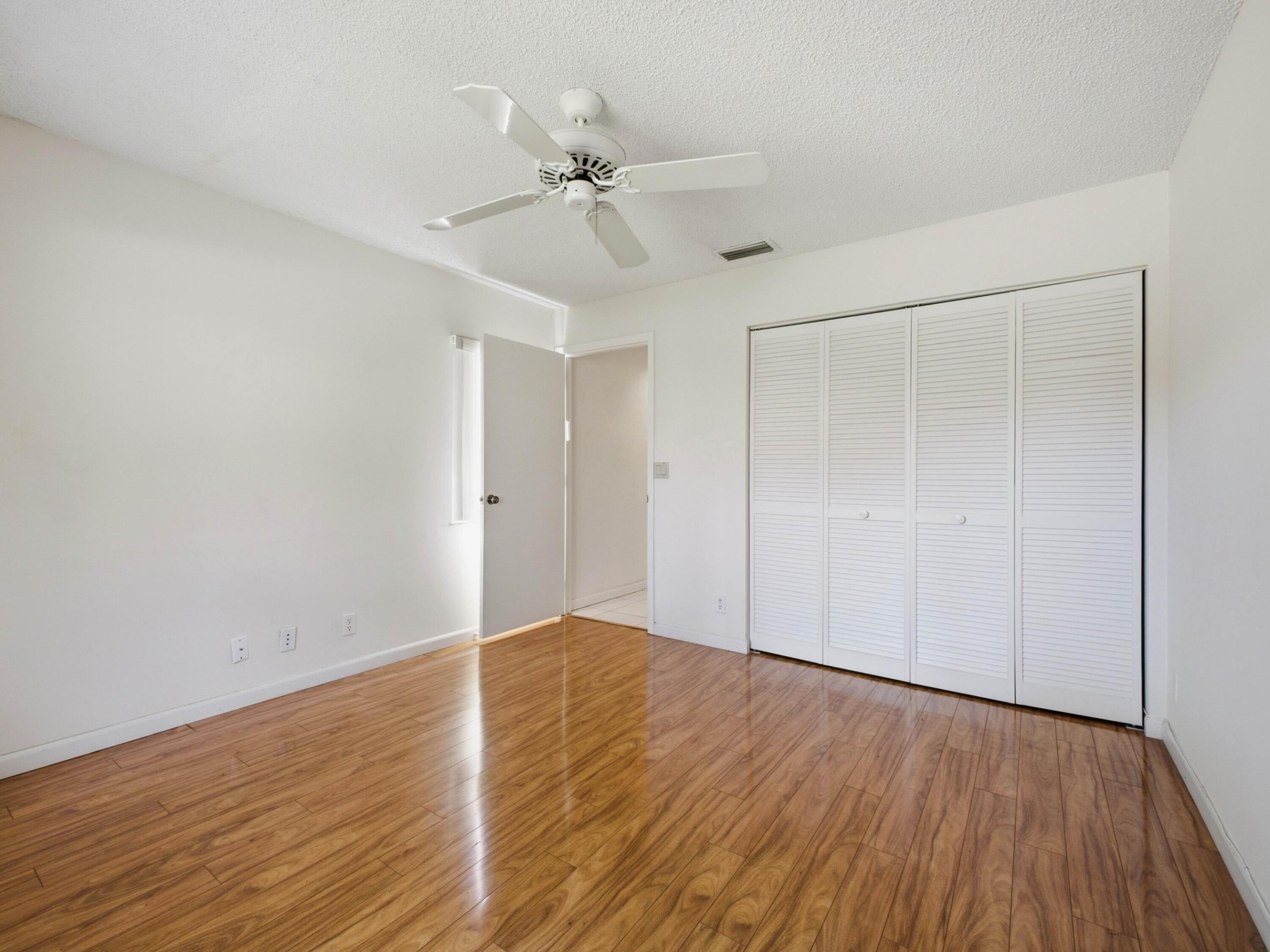 6200 Kings Gate Circle Property Photo 14