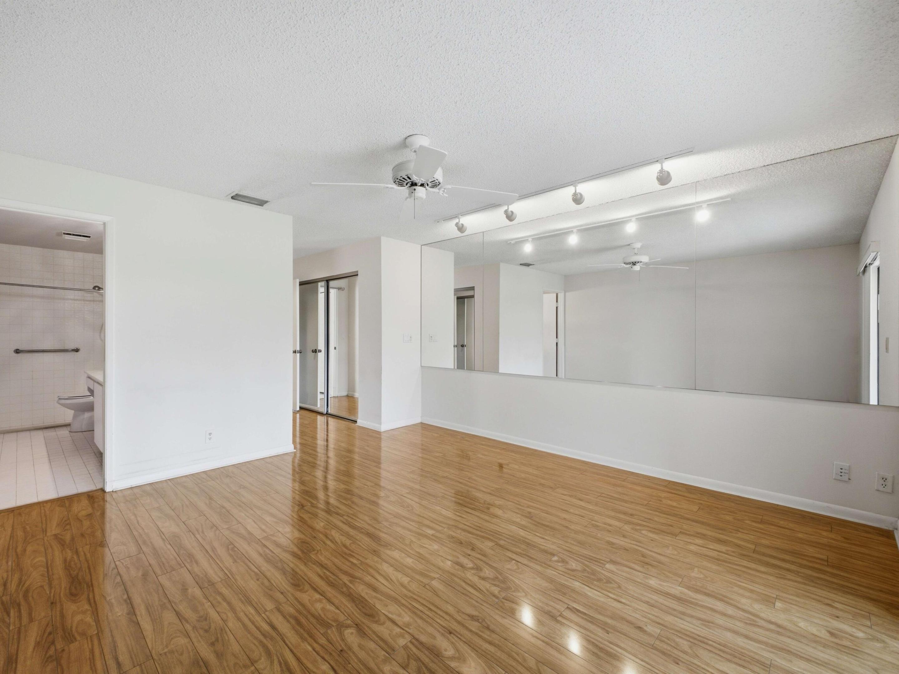 6200 Kings Gate Circle Property Photo 17