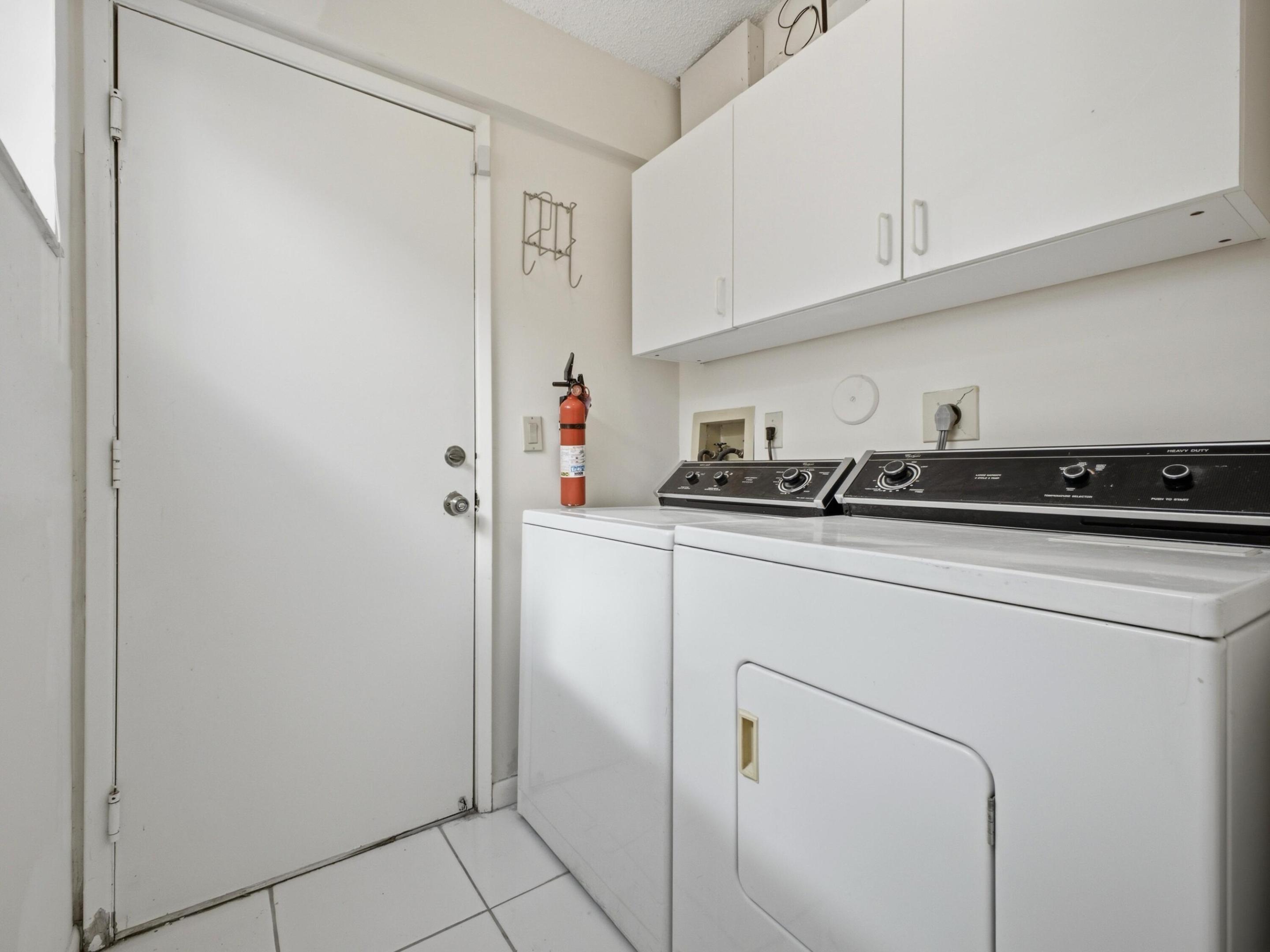 6200 Kings Gate Circle Property Photo 24