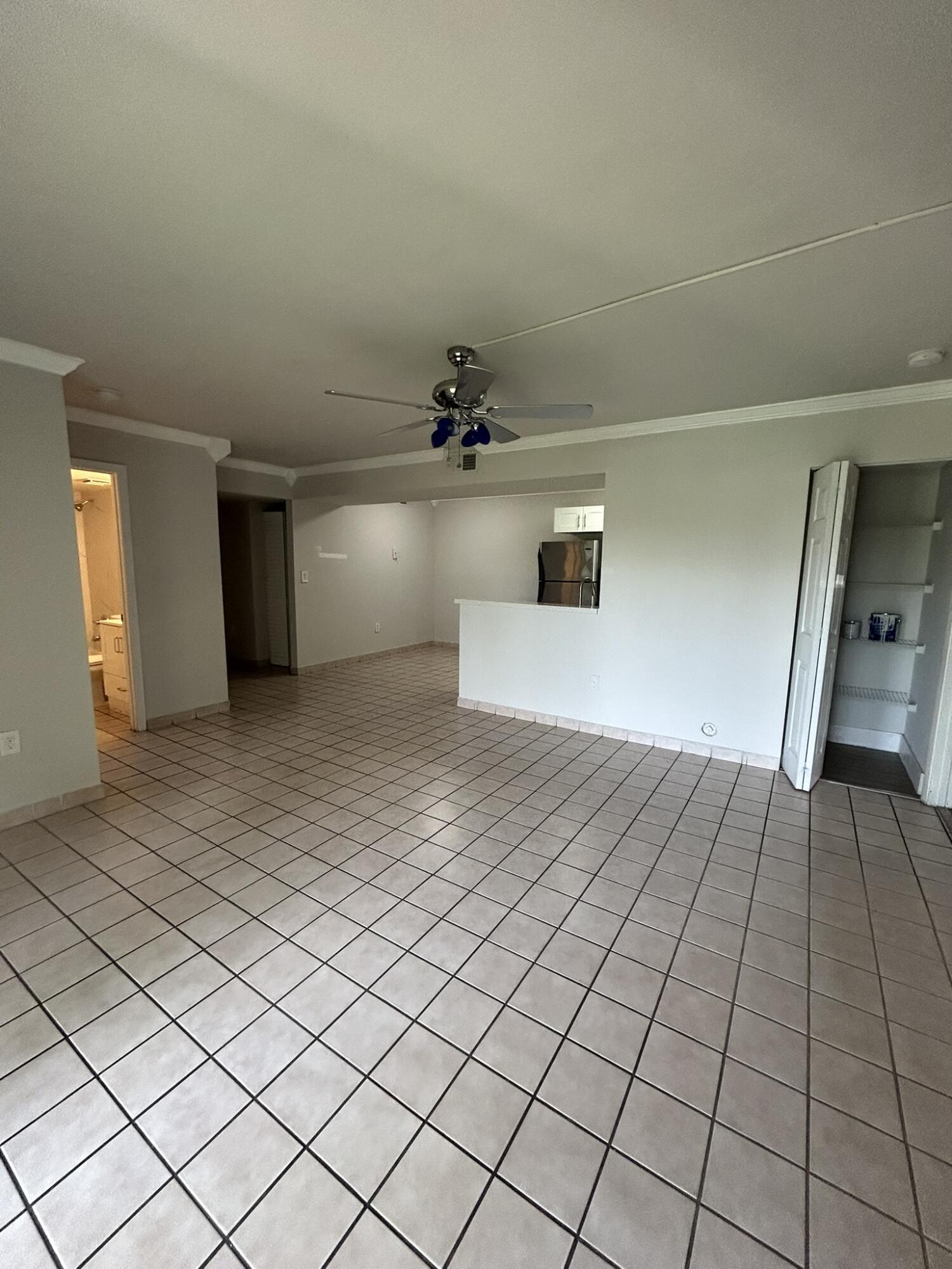 450 W Palm Cir Circle W 103 Property Photo 4